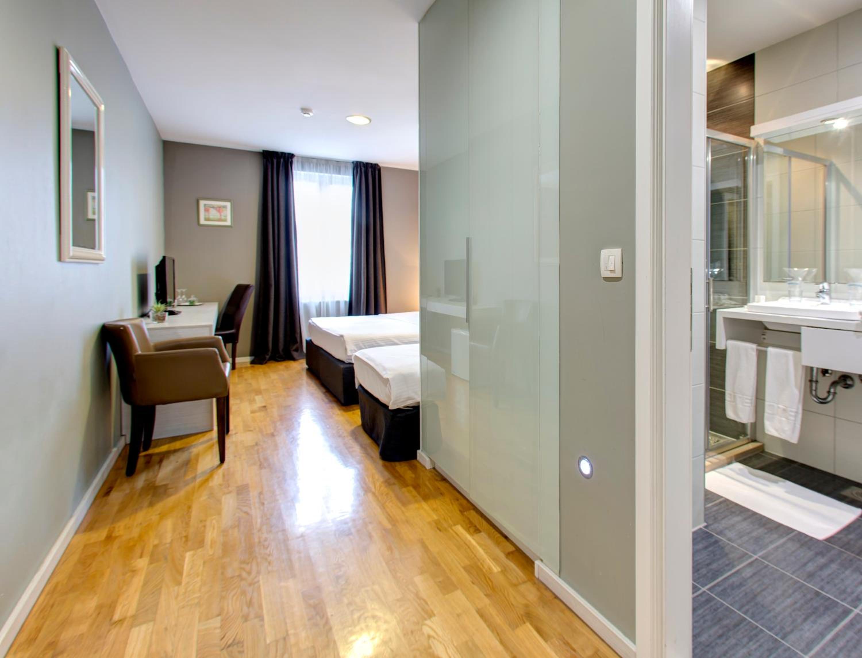 Comfort Triple Room photo 2