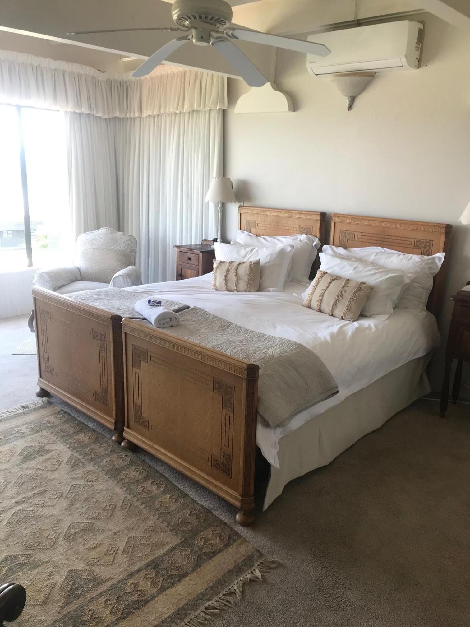 Double Room with Pool View photo 1