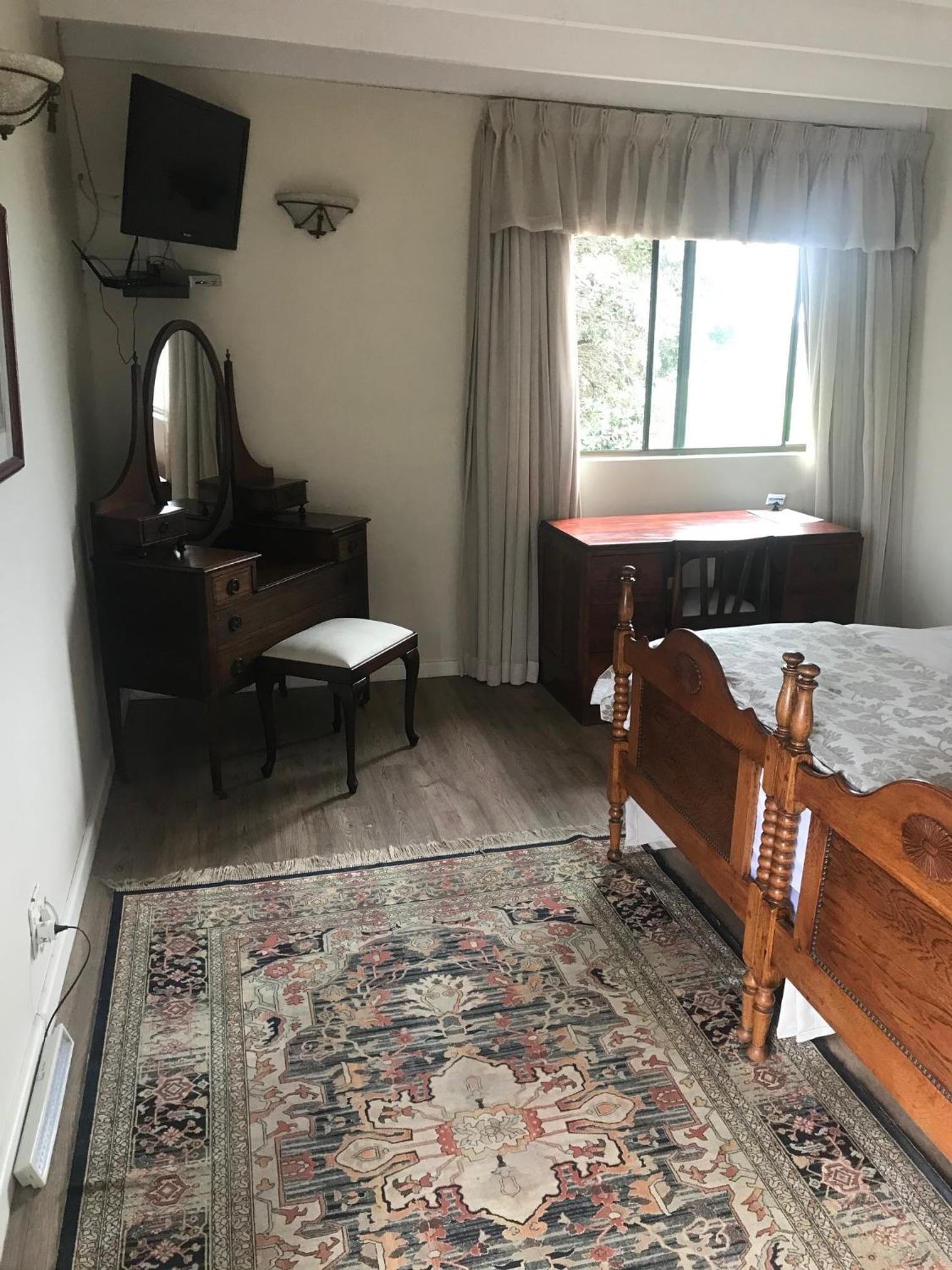 Double Room with Pool View photo 3