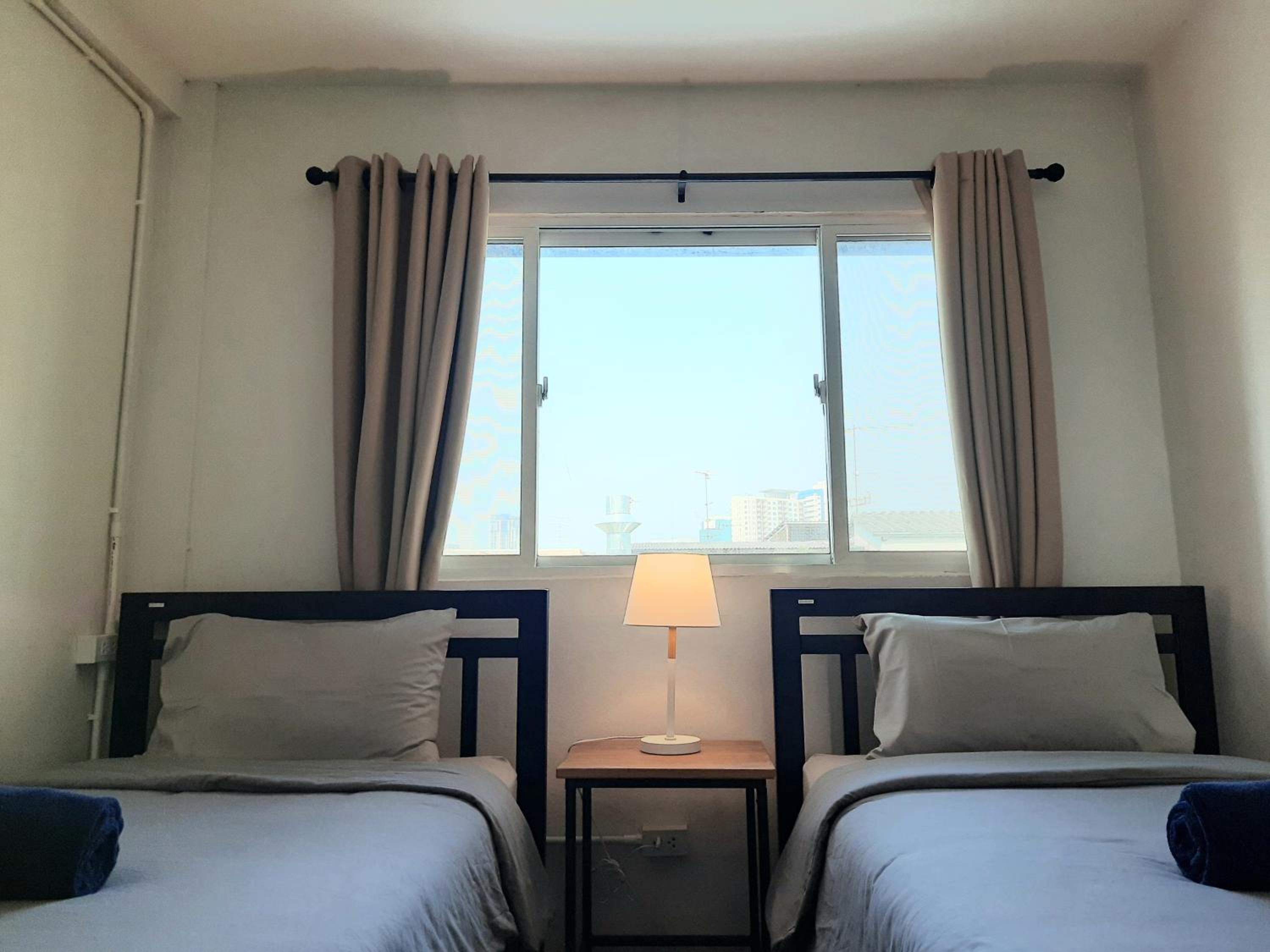 Small Twin Room (Female only) photo 2