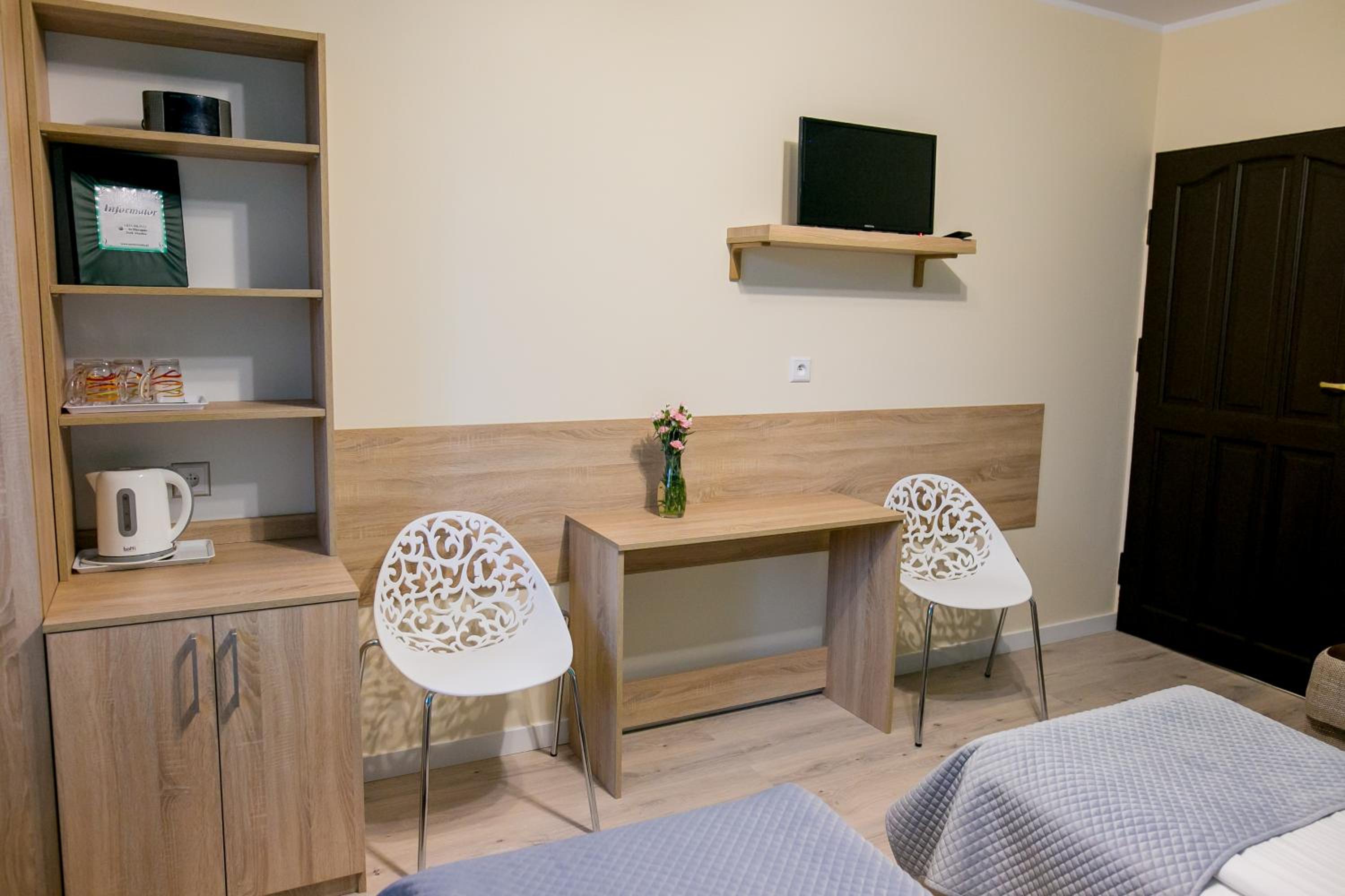 Triple Room - Photo 12