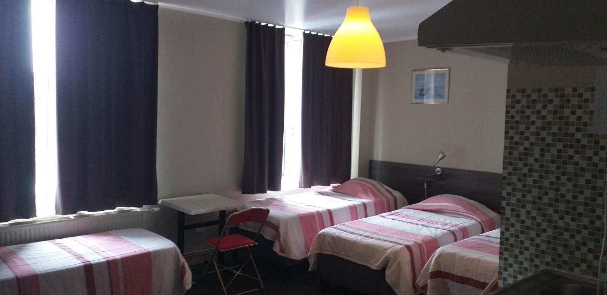 Quadruple Room - Photo 2