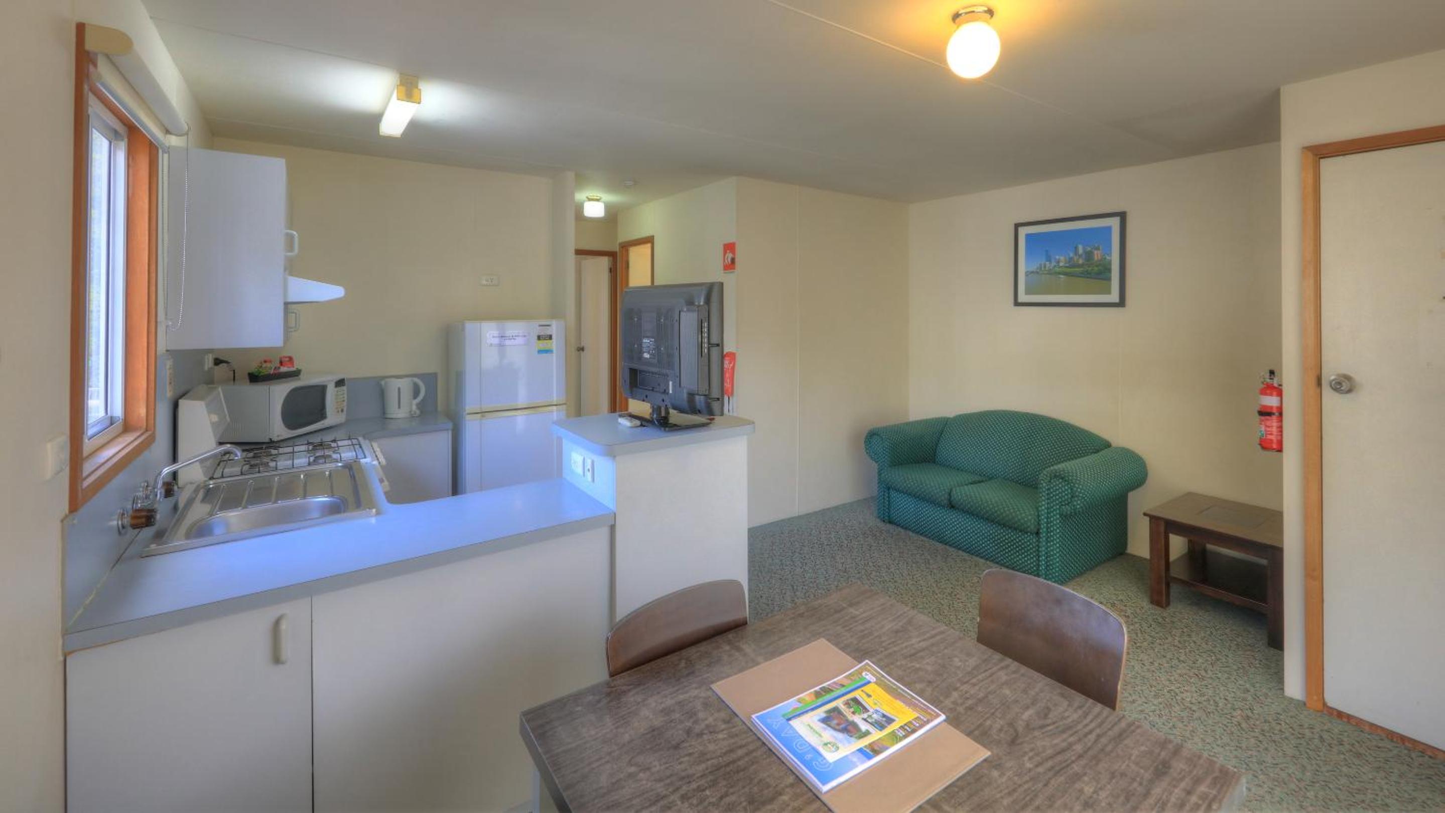 Two-Bedroom Deluxe Family Cabin photo 2