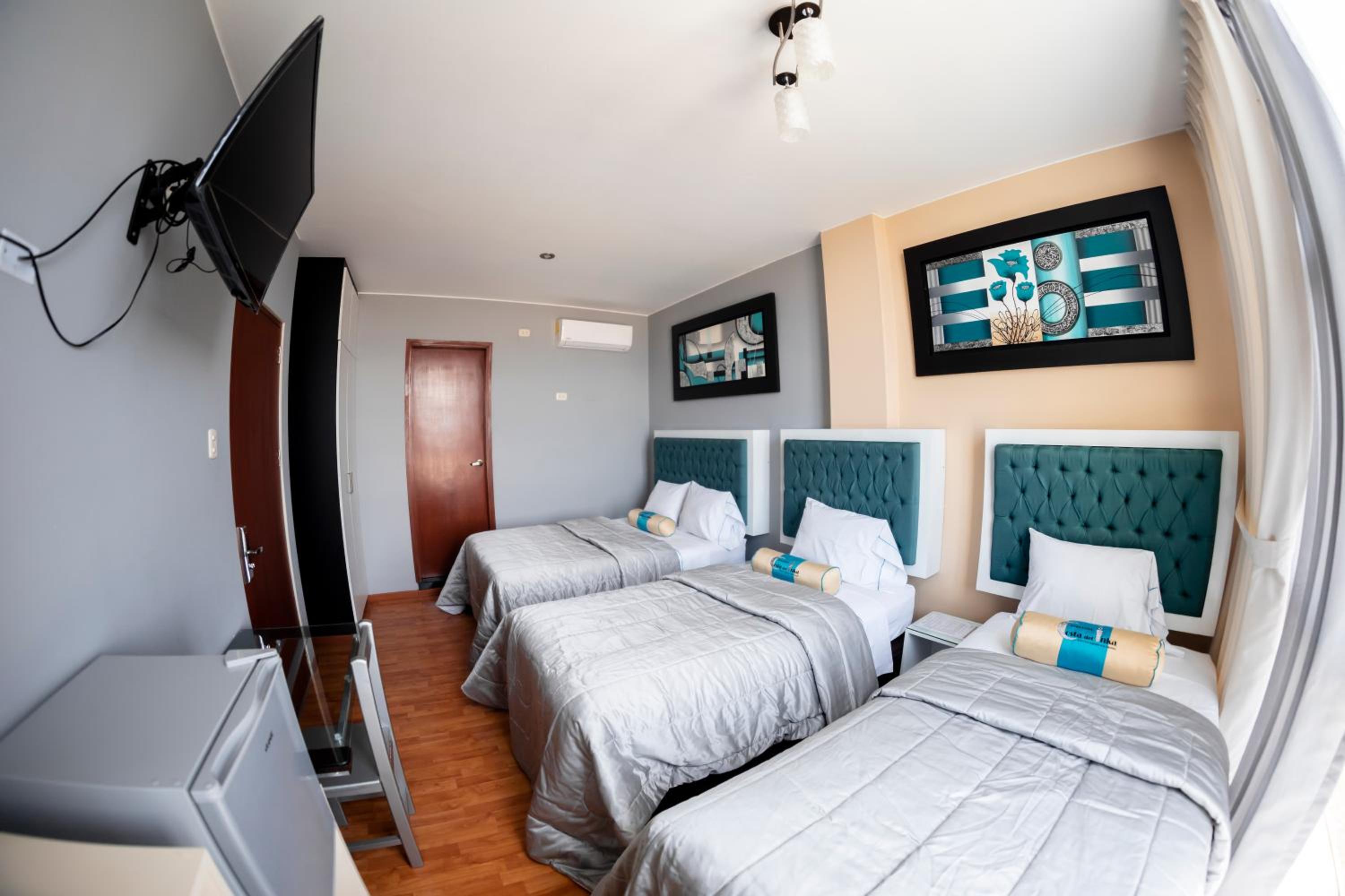 Triple Room with City View