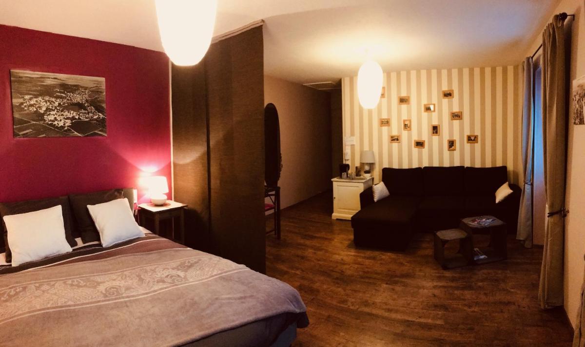 Large Double Room photo 1