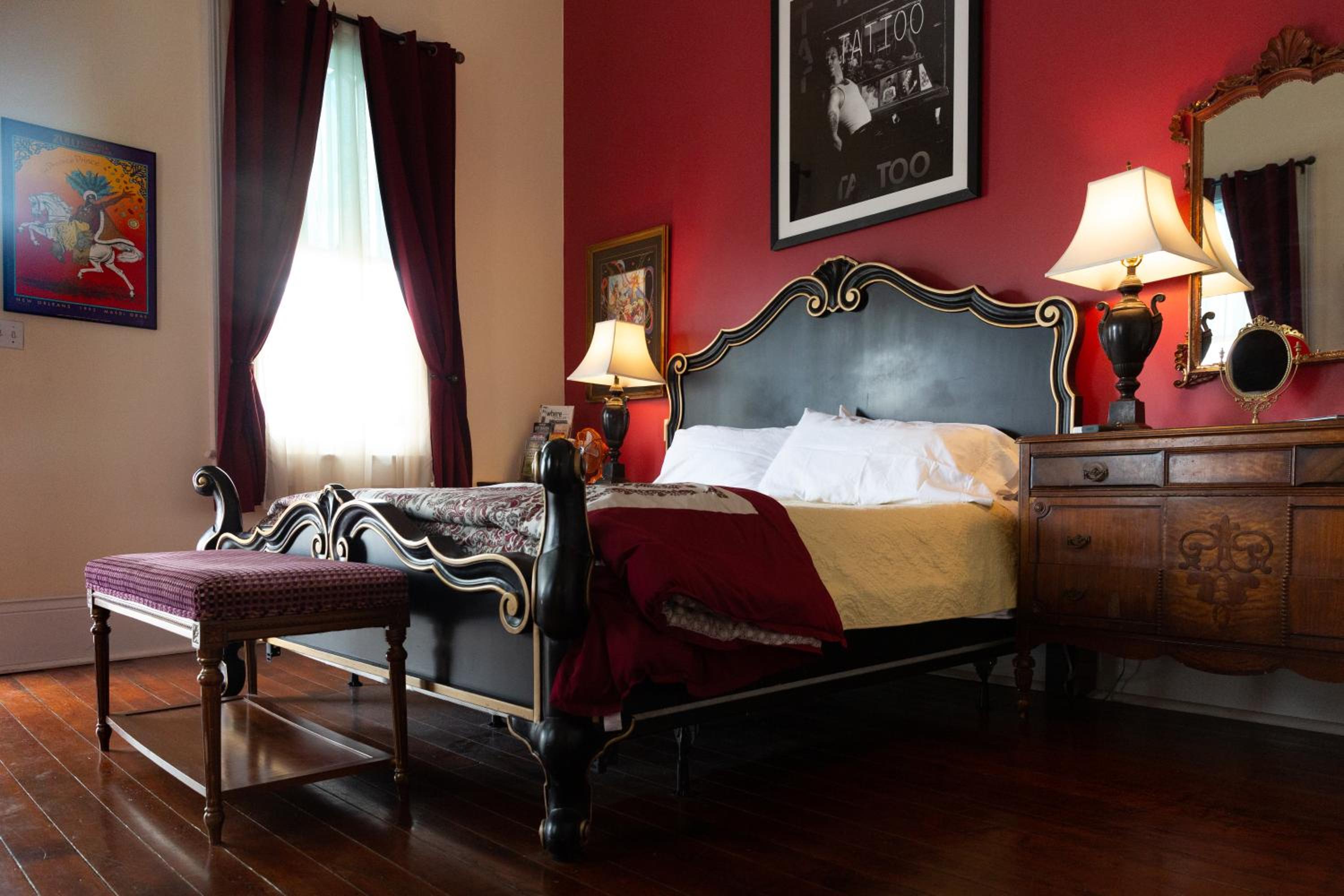 King Suite - Photo 1