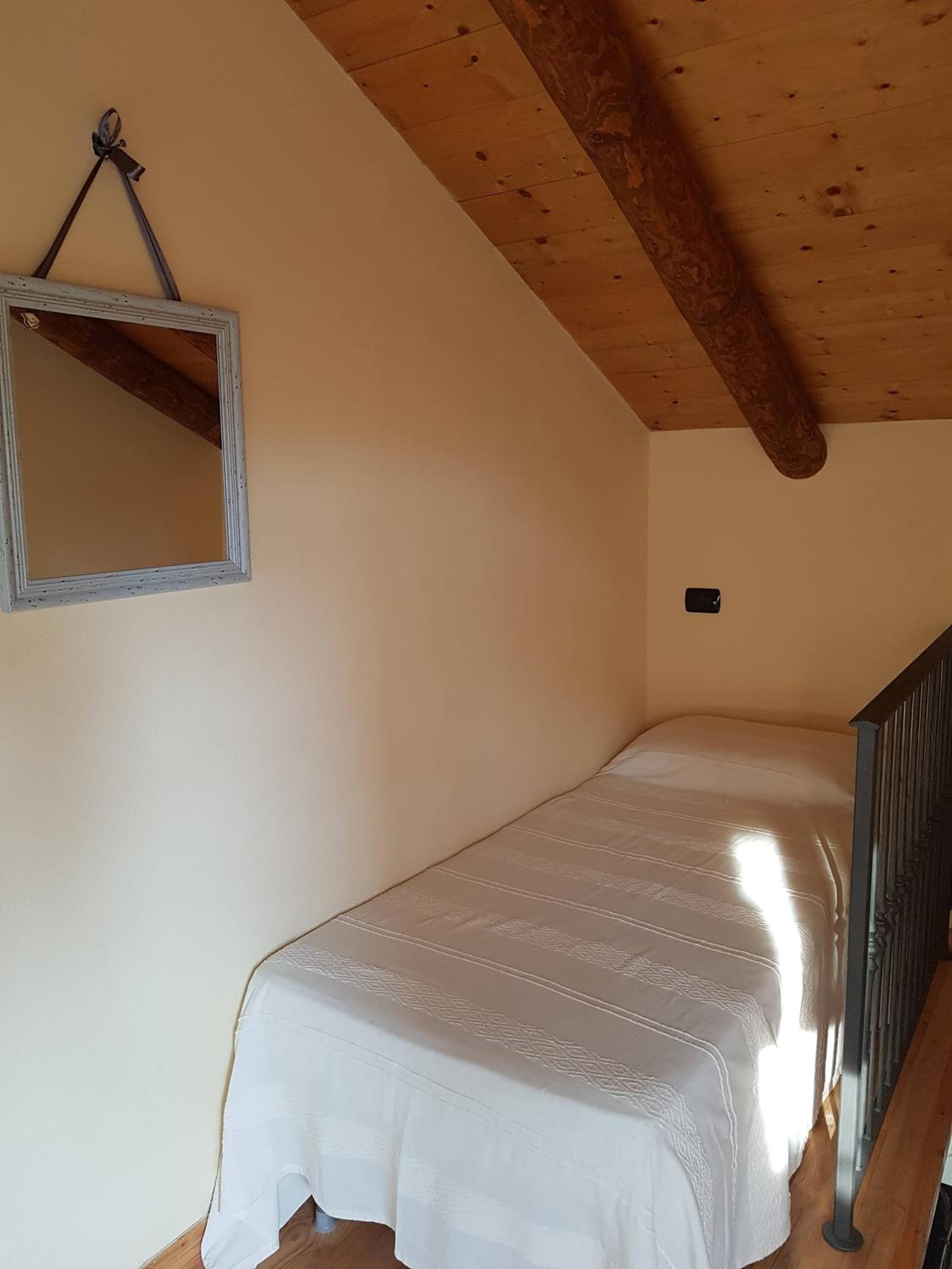 Double Room - Photo 14