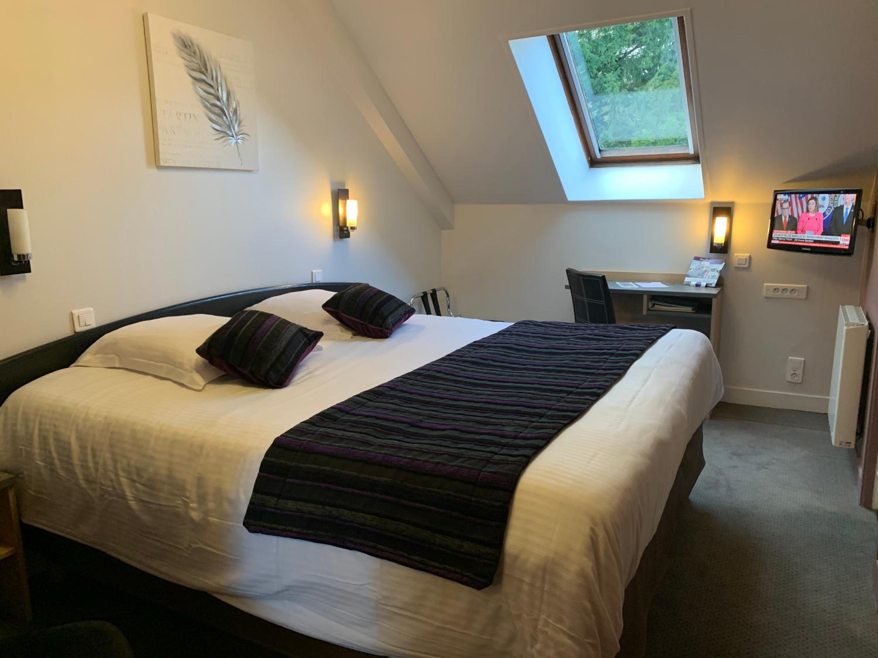 Double Room - Photo 5