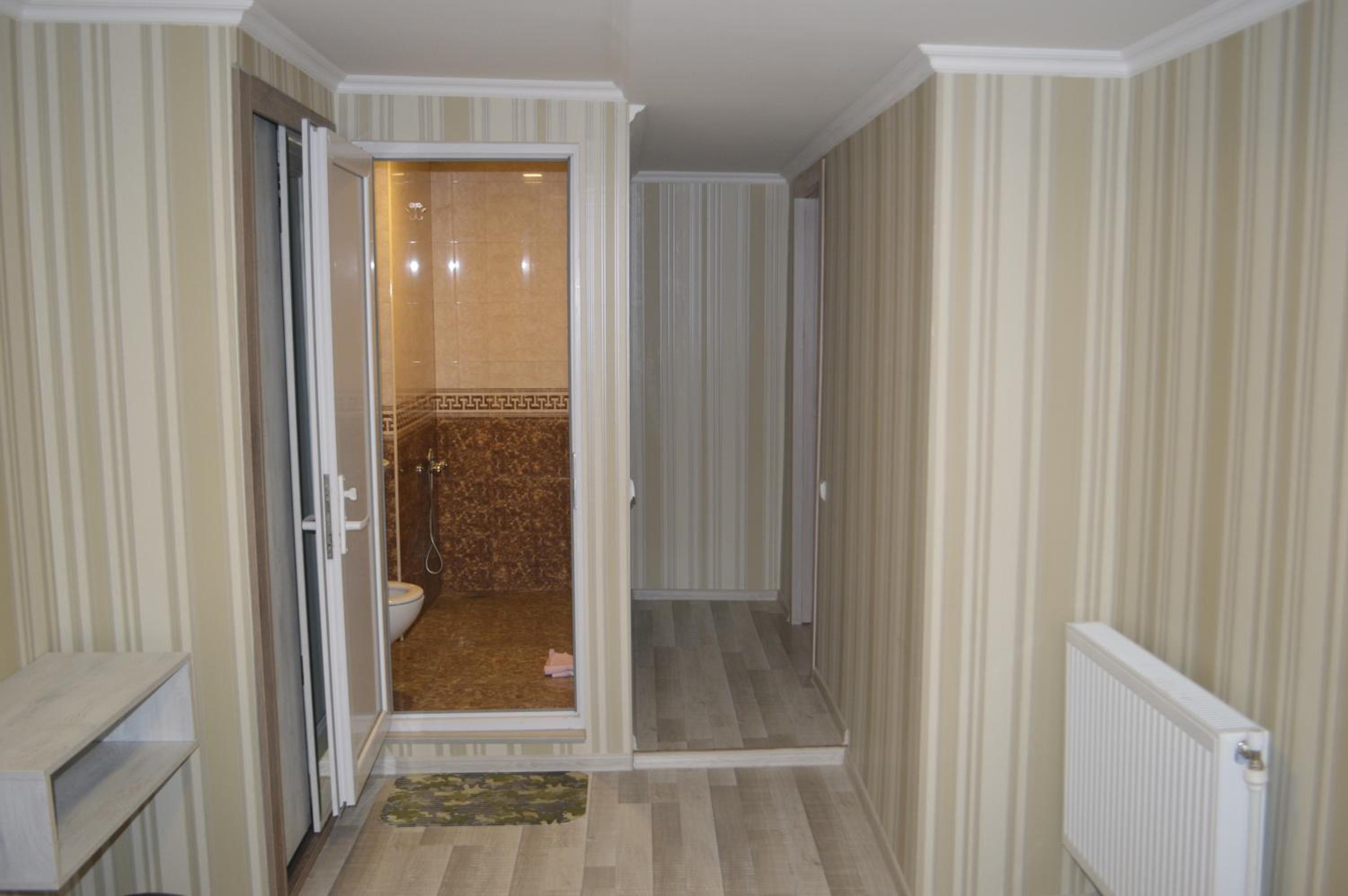 Double Room with Private Bathroom photo 3