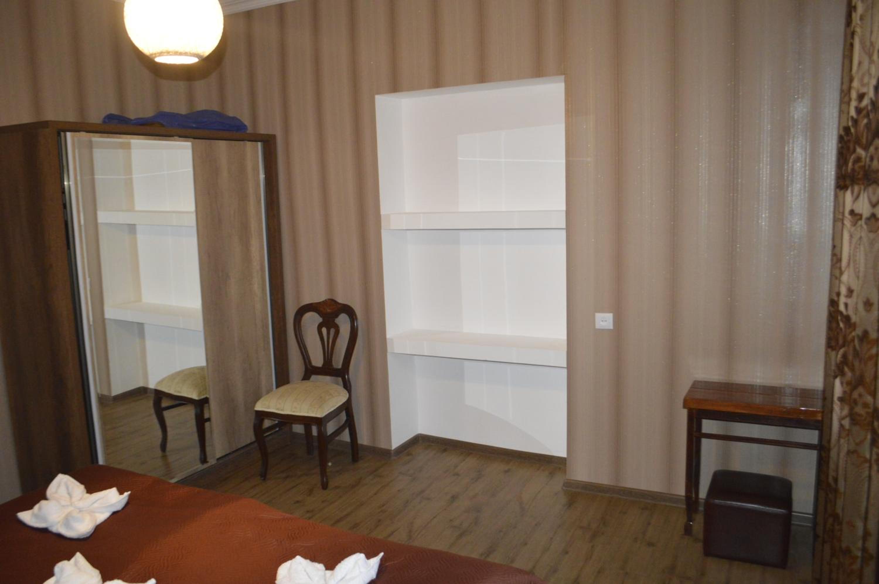 Large Twin Room photo 1