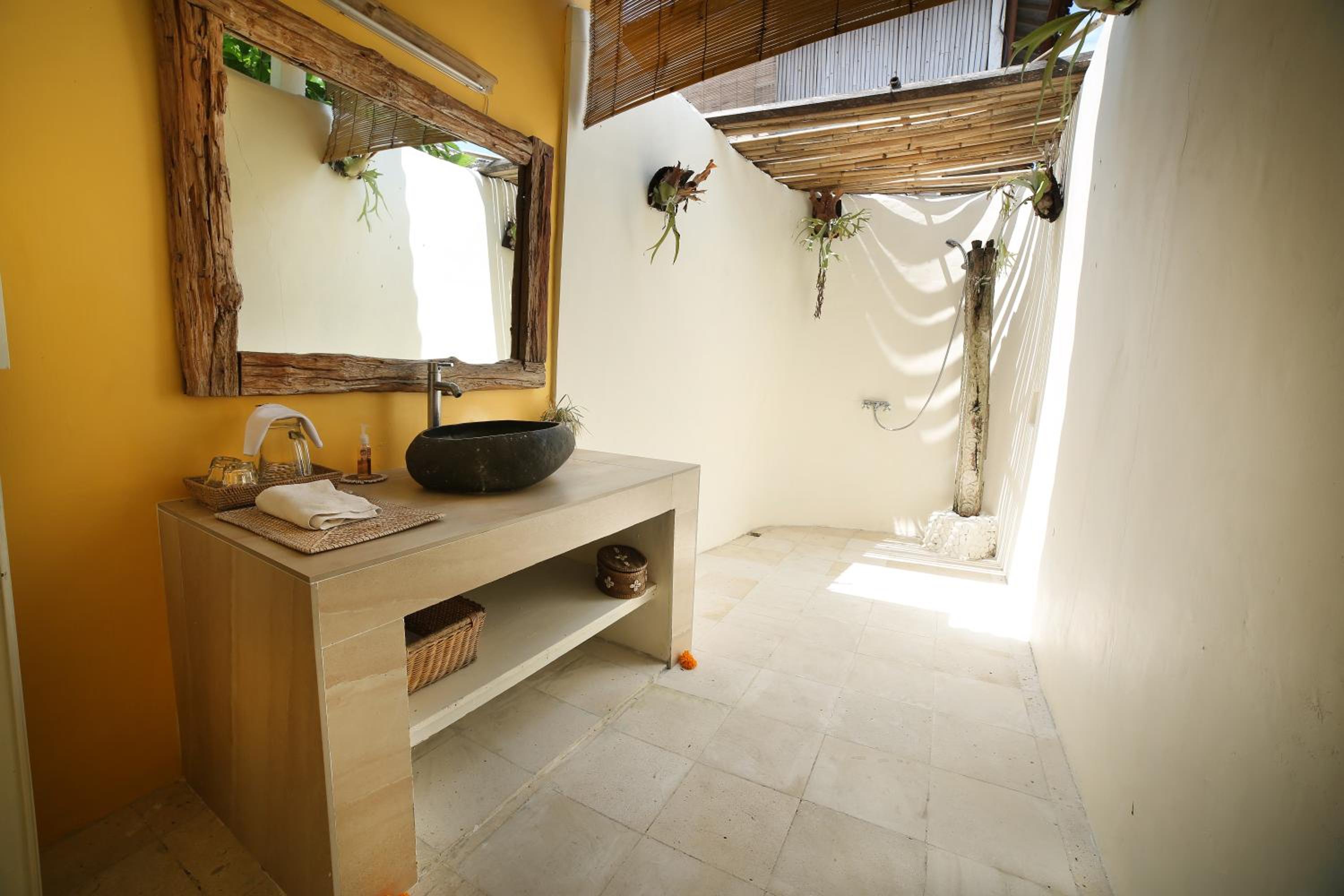 Family Room with Terrace - Photo 3