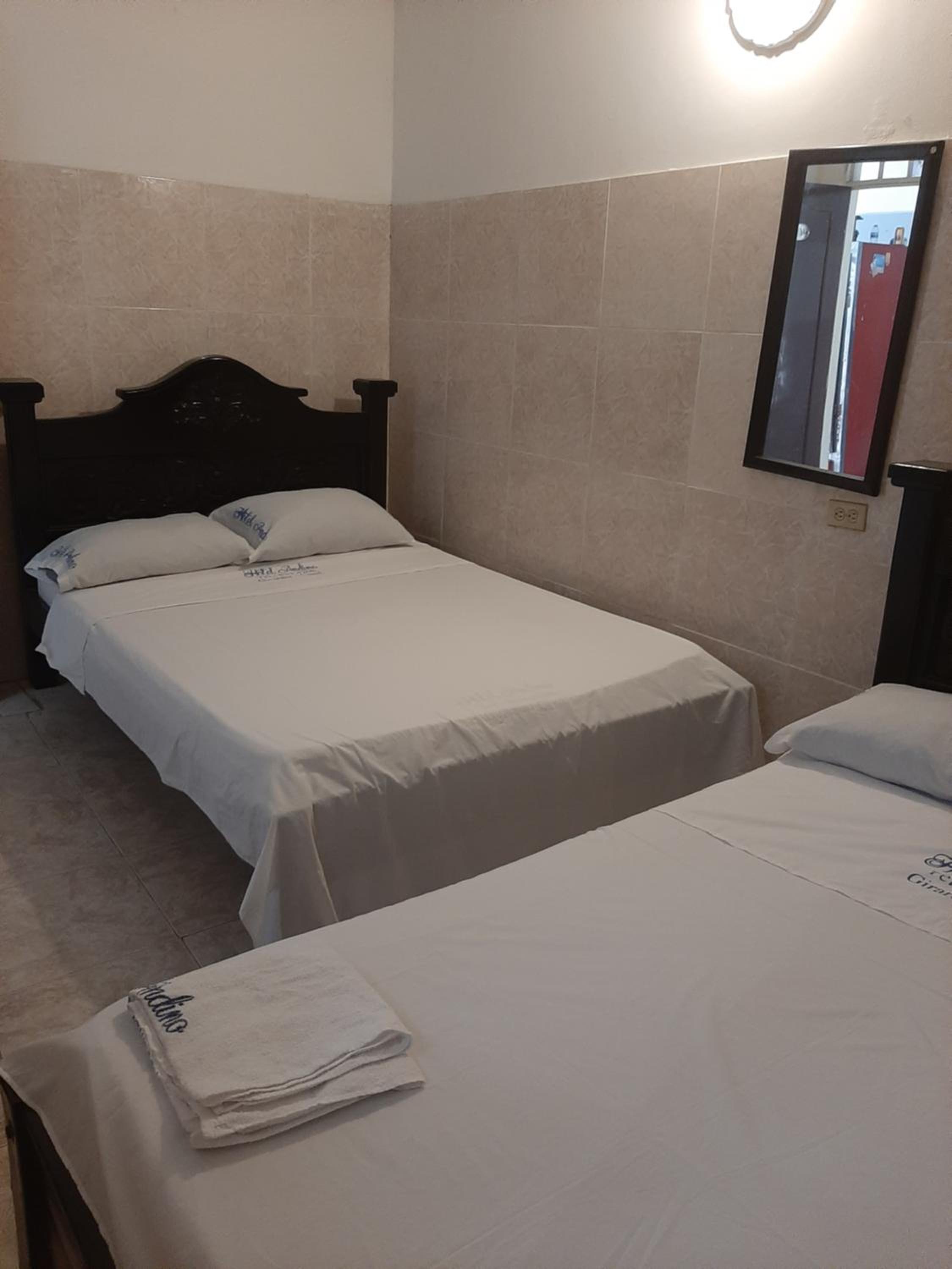 Standard Twin Room photo 2