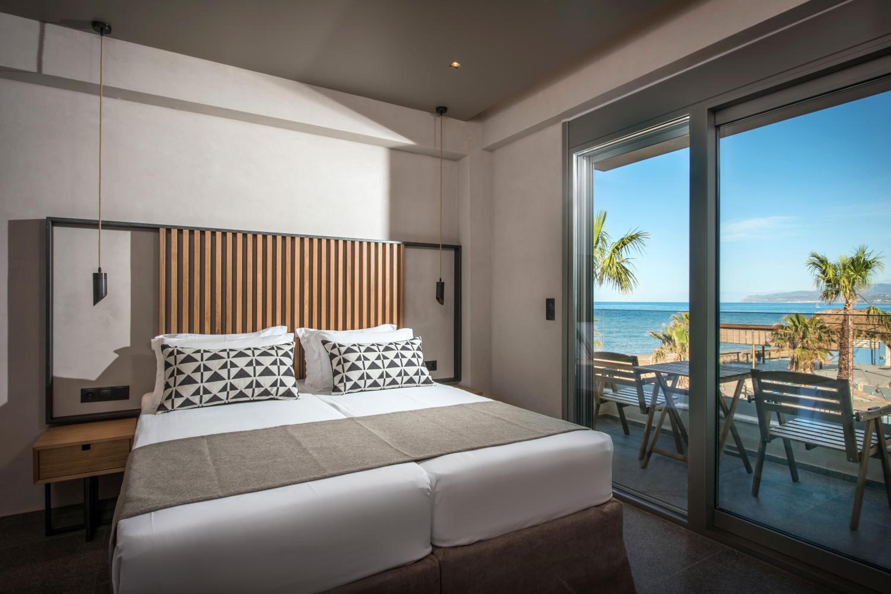 Standard Triple Room with Sea View -1st Floor - Photo 9
