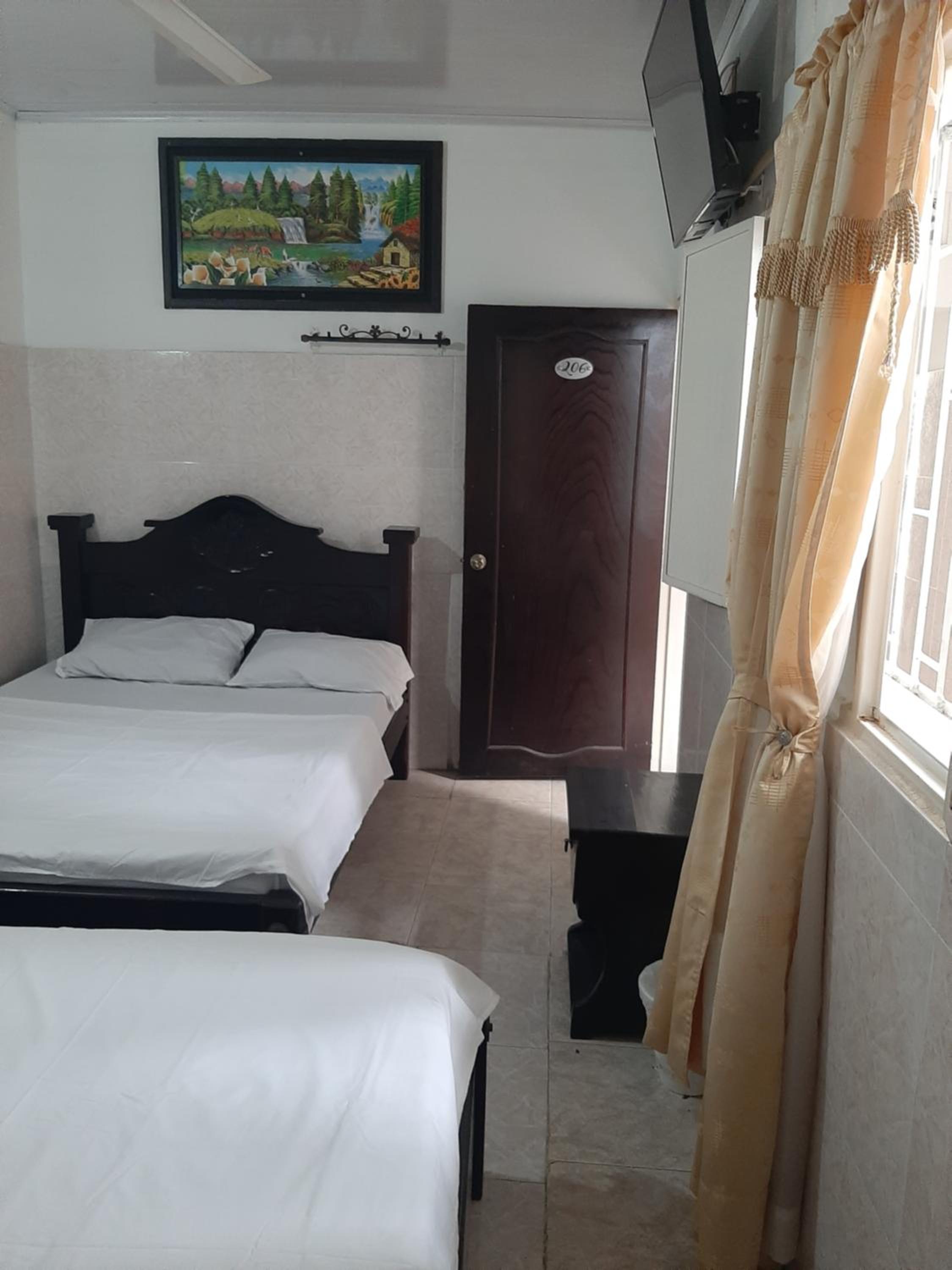 Standard Double Room With Two Double Beds photo 3