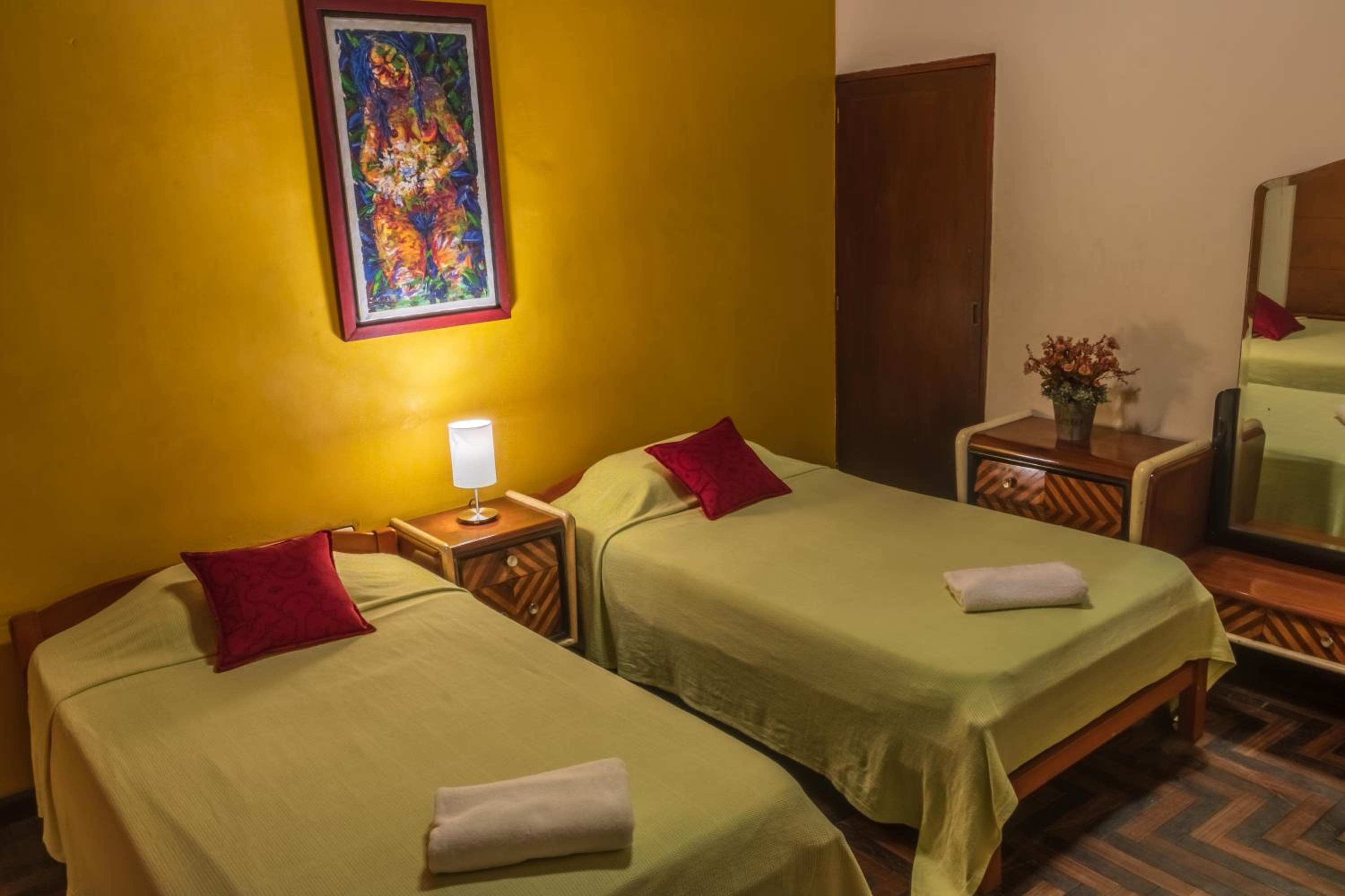 Twin Room with Private Bathroom photo 1