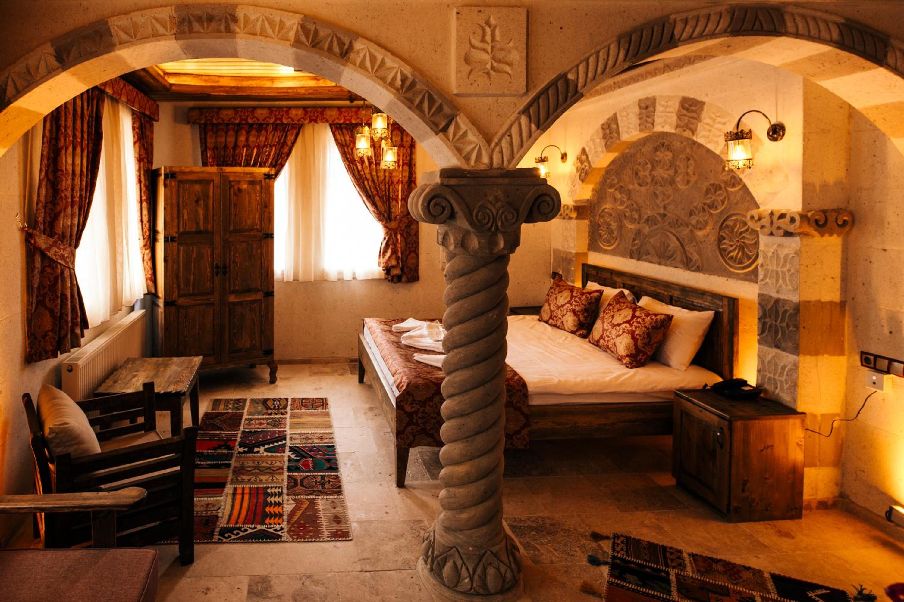 Deluxe Room - Photo 14