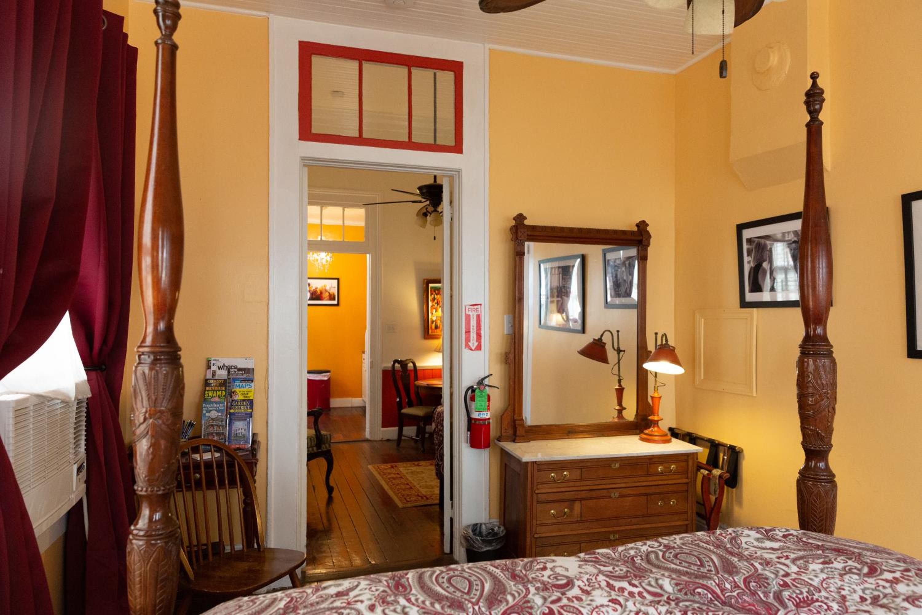Apartment with Garden View - Photo 9