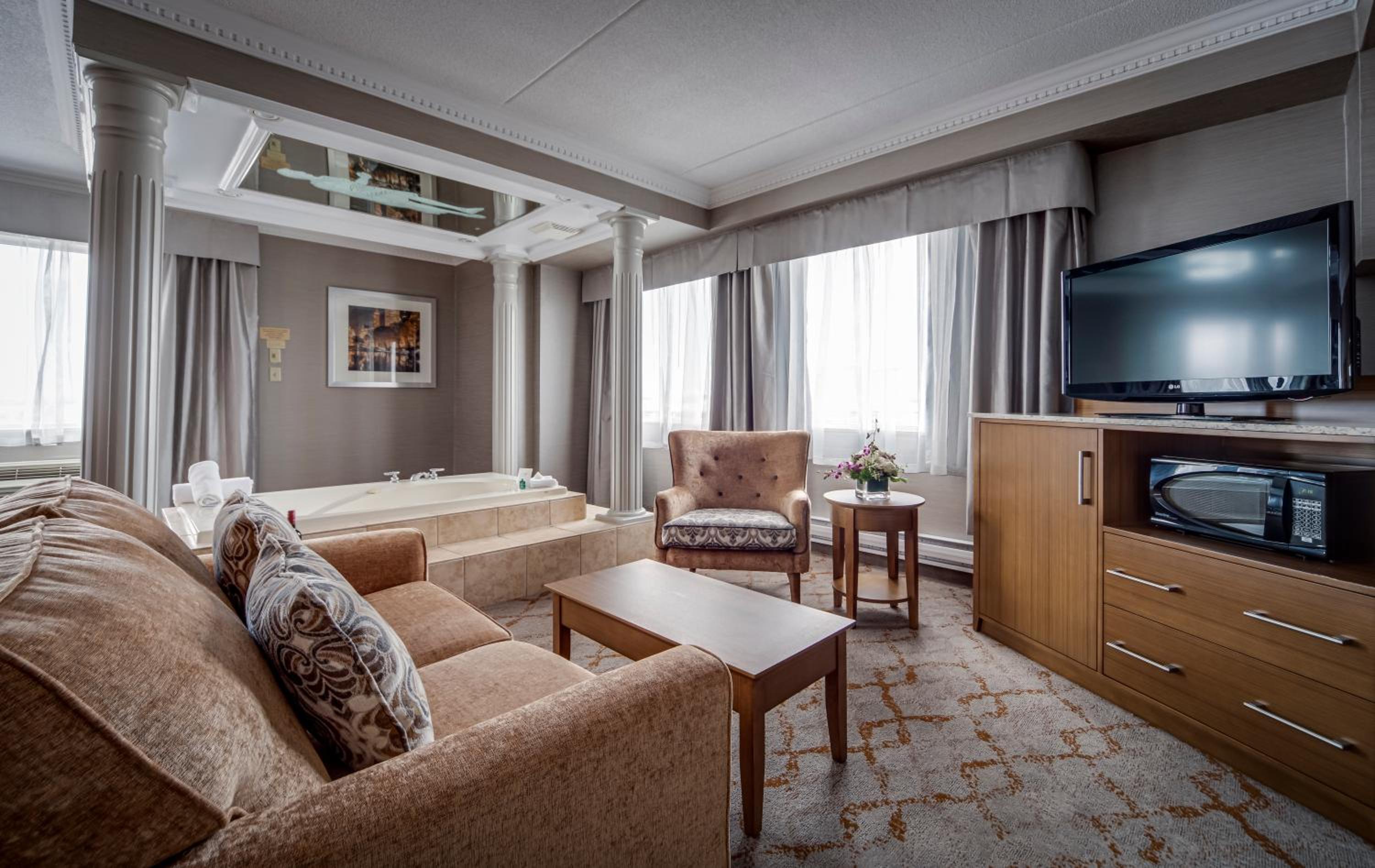 Luxury King Suite with Jetted Tub - Photo 1