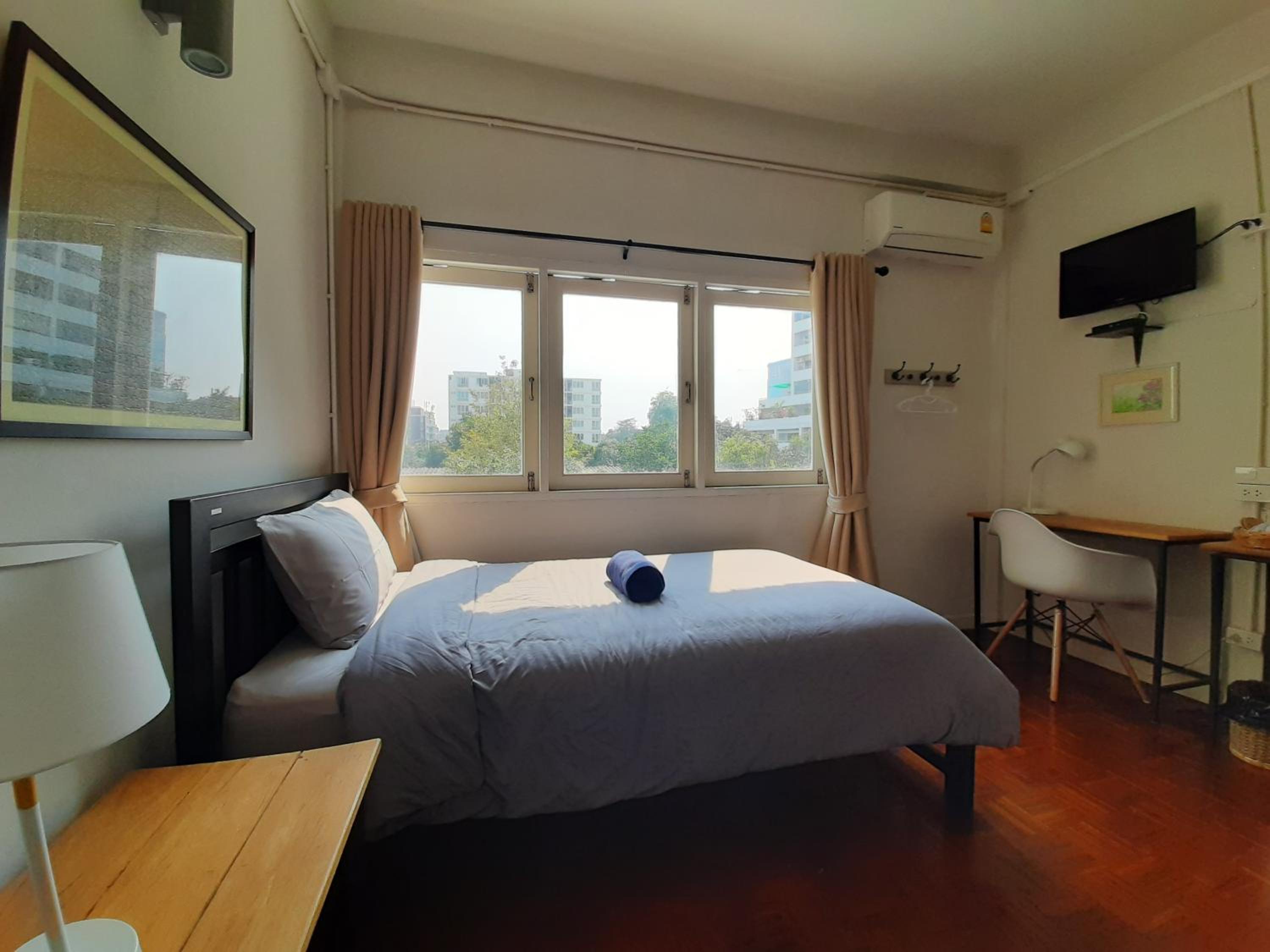 Twin Room (Female Only) photo 2