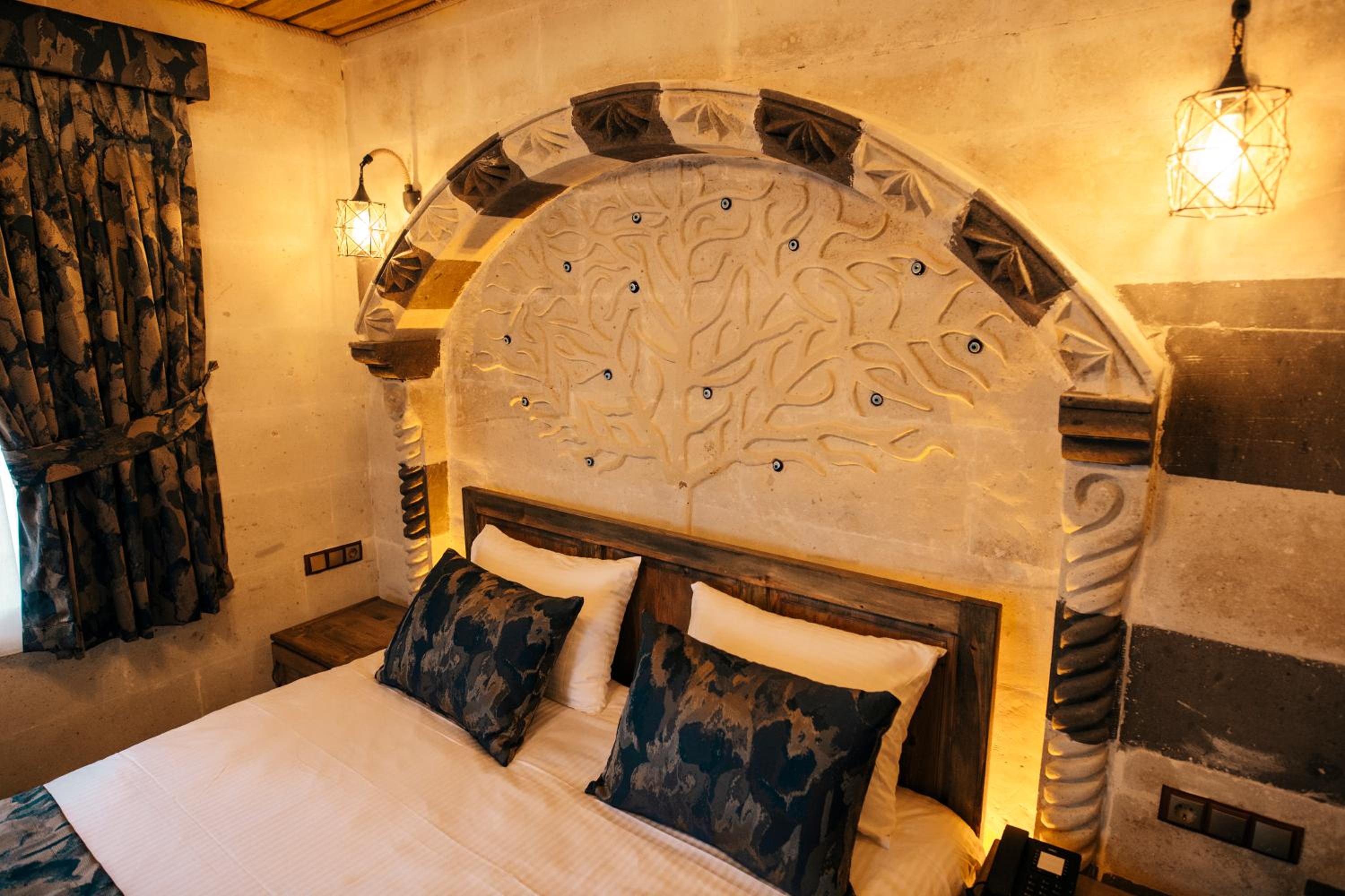 Deluxe Double Room with Balcony photo 1