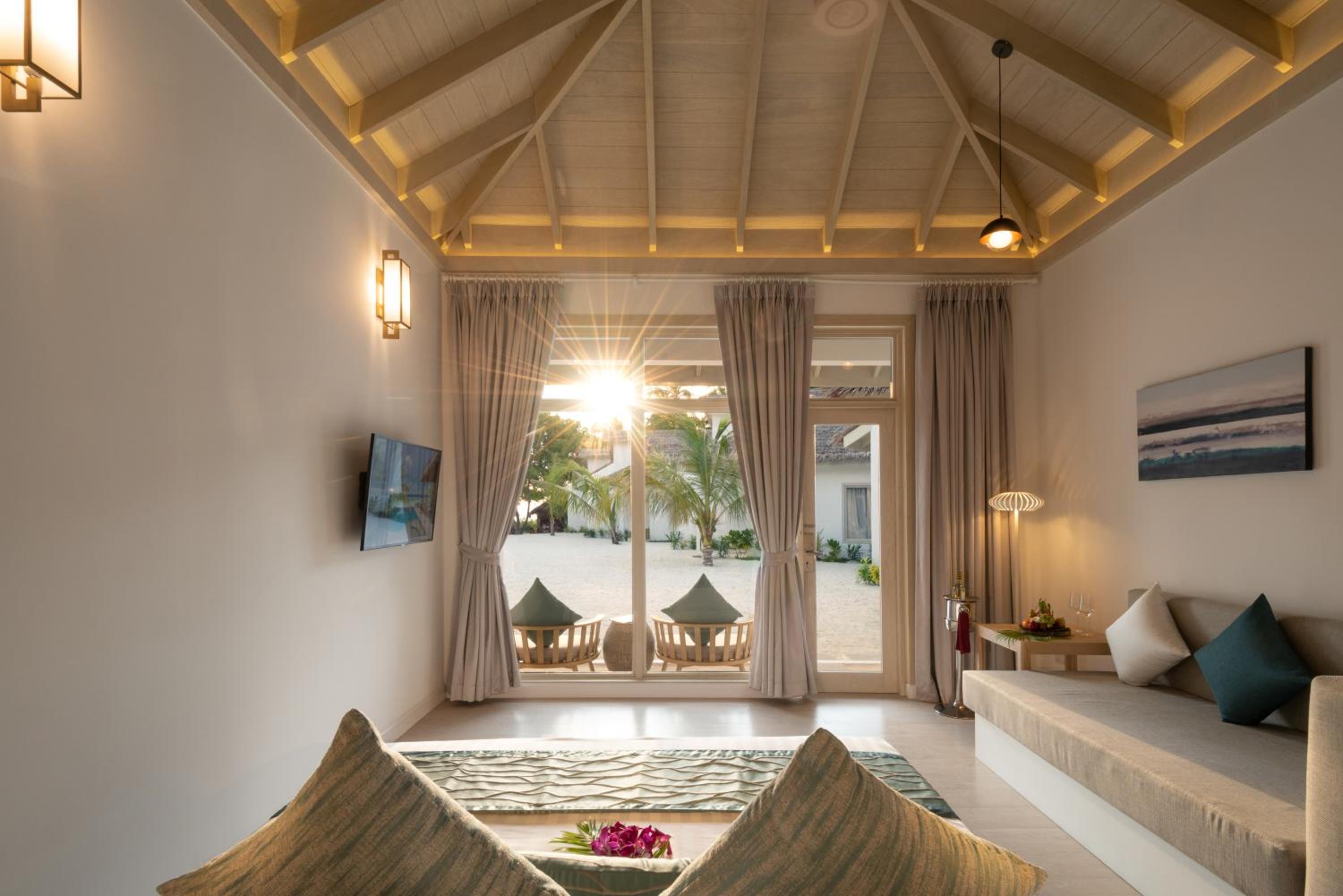 Beach Villa - 50% Off Return Transfer | Stays: 15 Apr-31 Oct 2026 | Book: 15 Apr-31 July 2026 photo 3