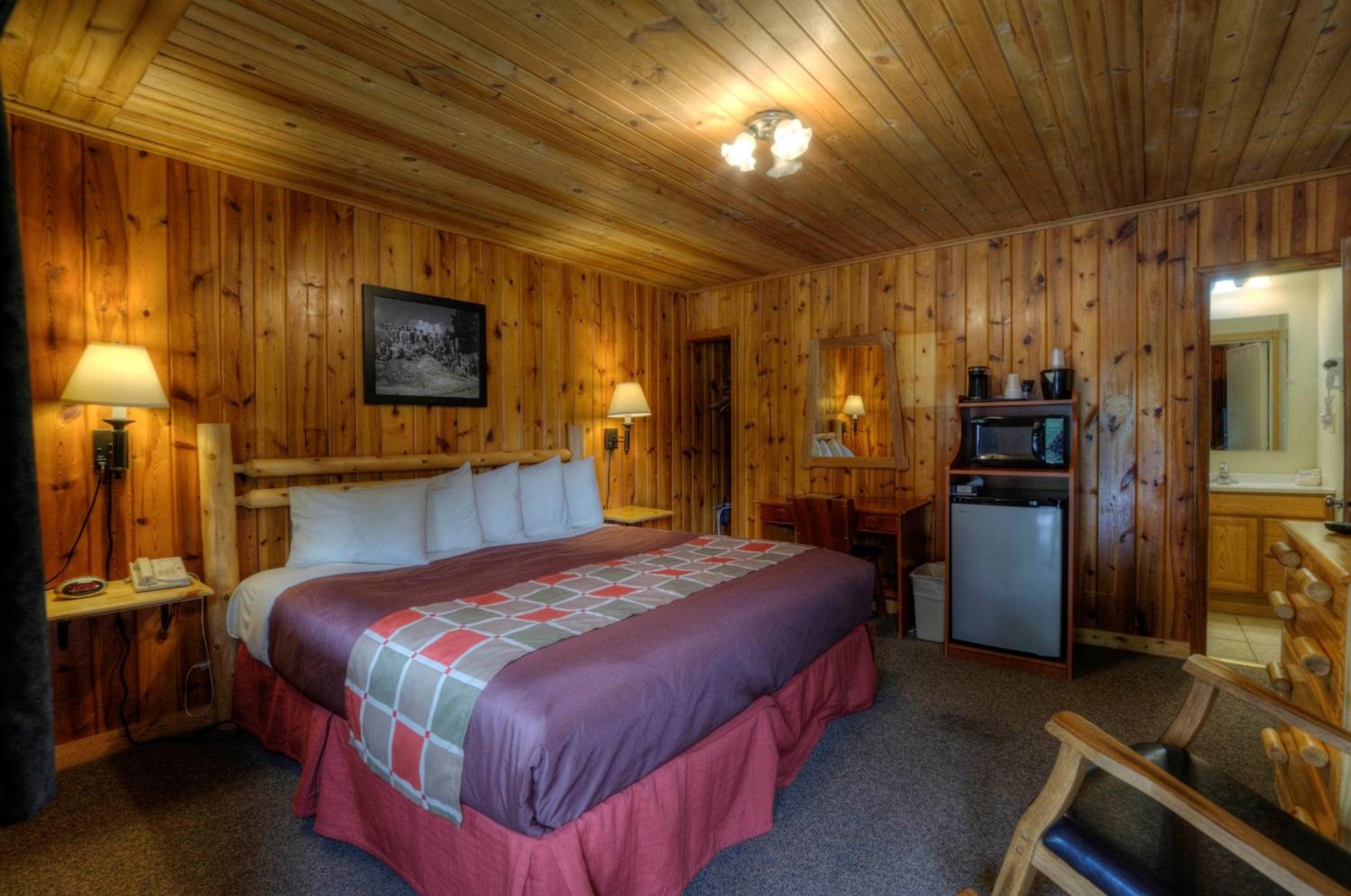 King Bed Cabin