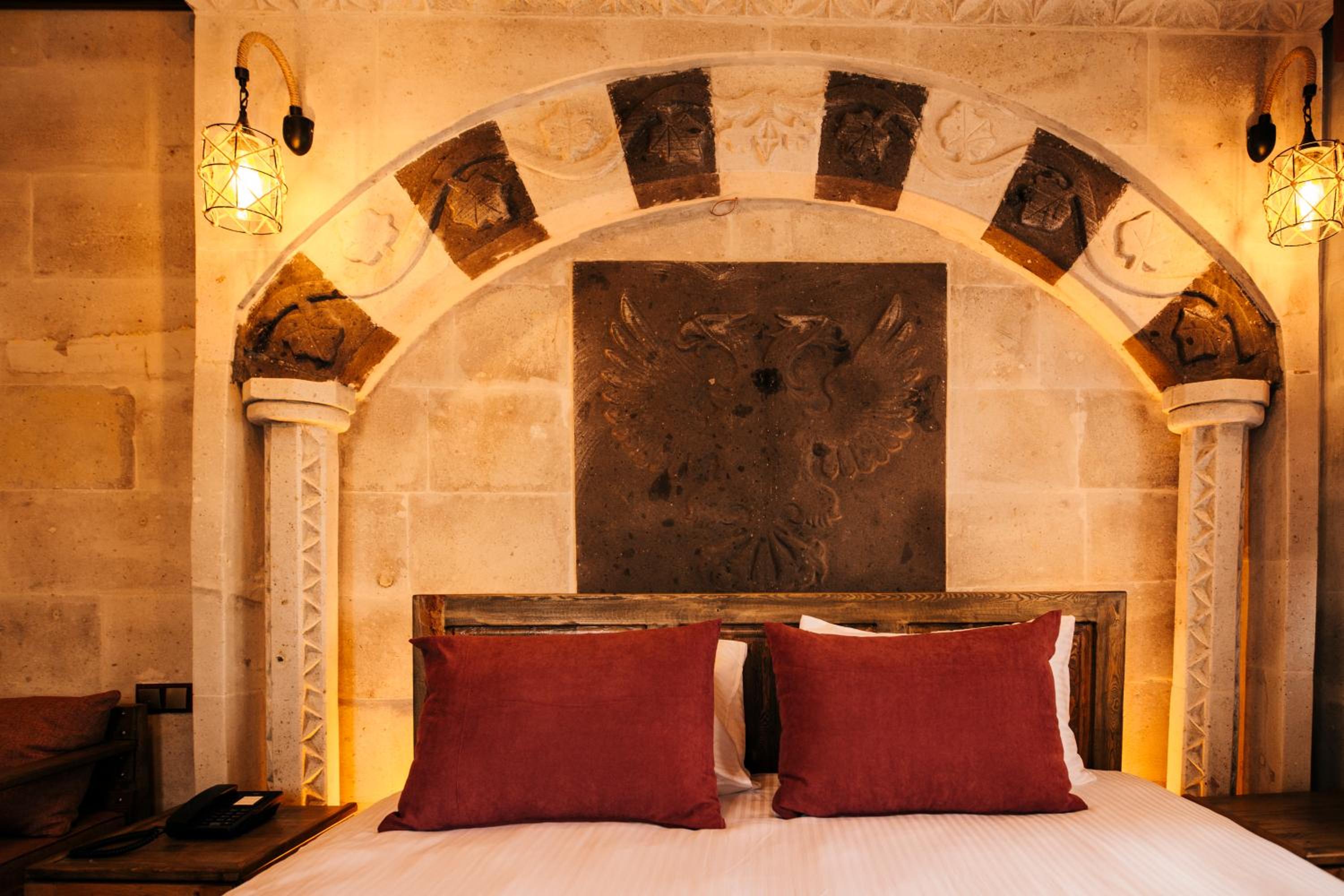 Deluxe Double Room with Balcony - Photo 3