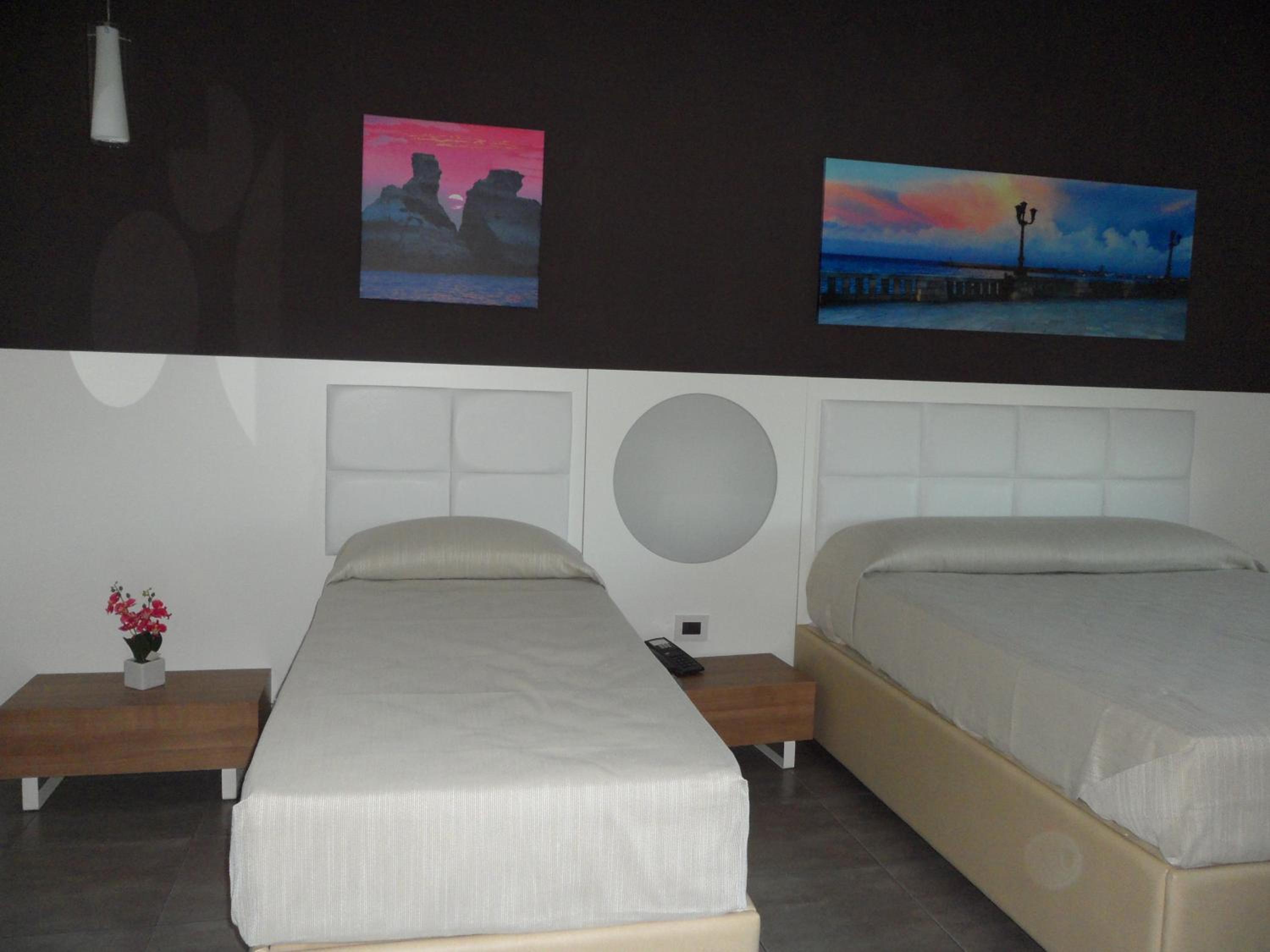 Triple Room - Photo 6