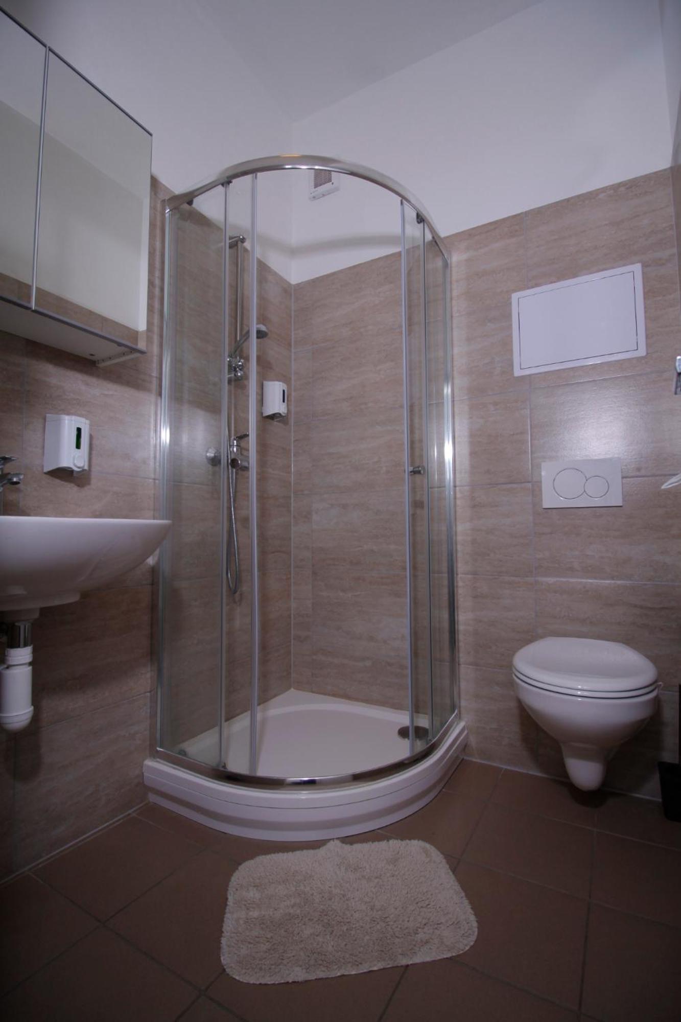 Premium Double or Twin Room - Photo 2