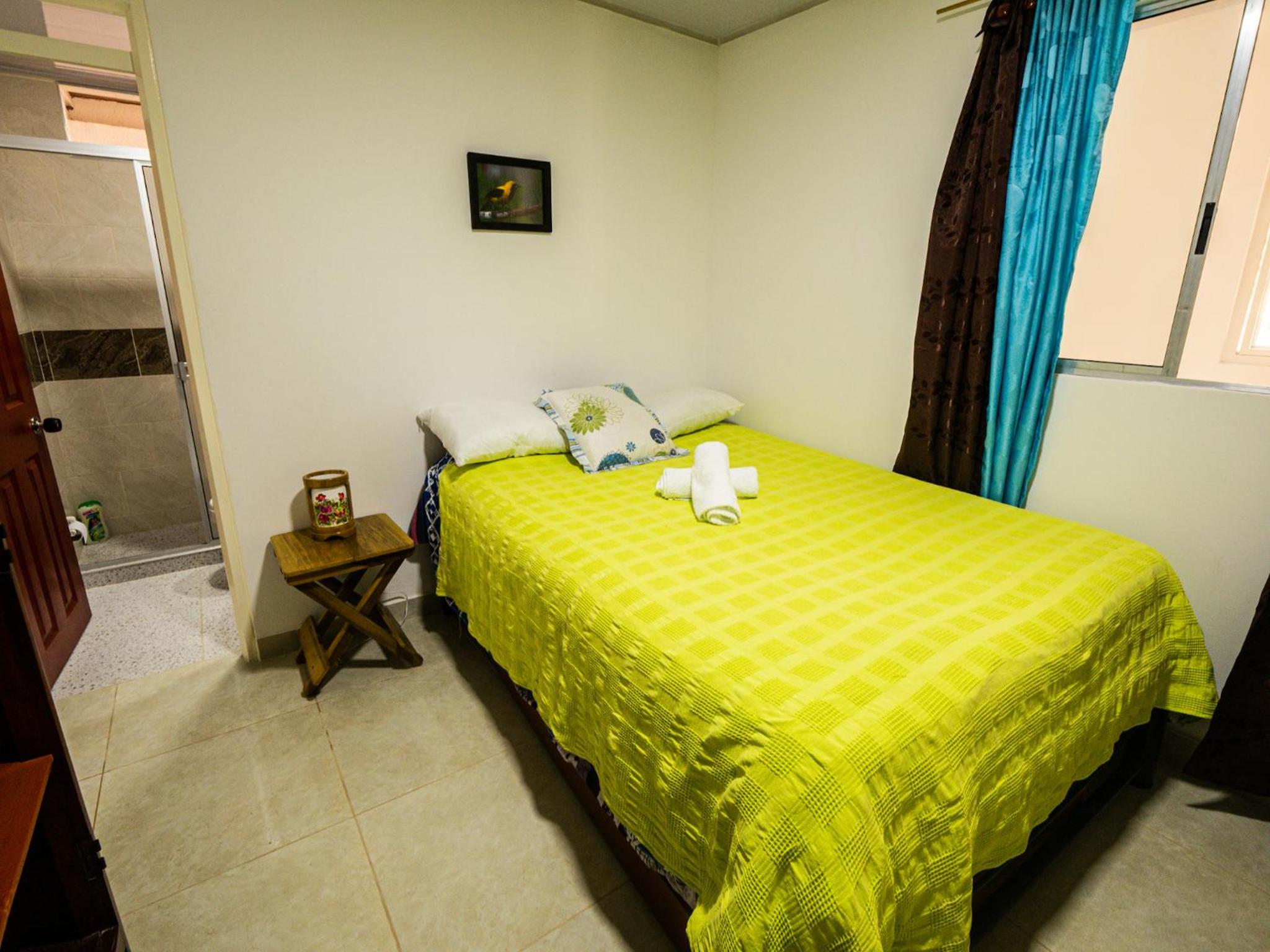 Twin Room with Private Bathroom photo 1