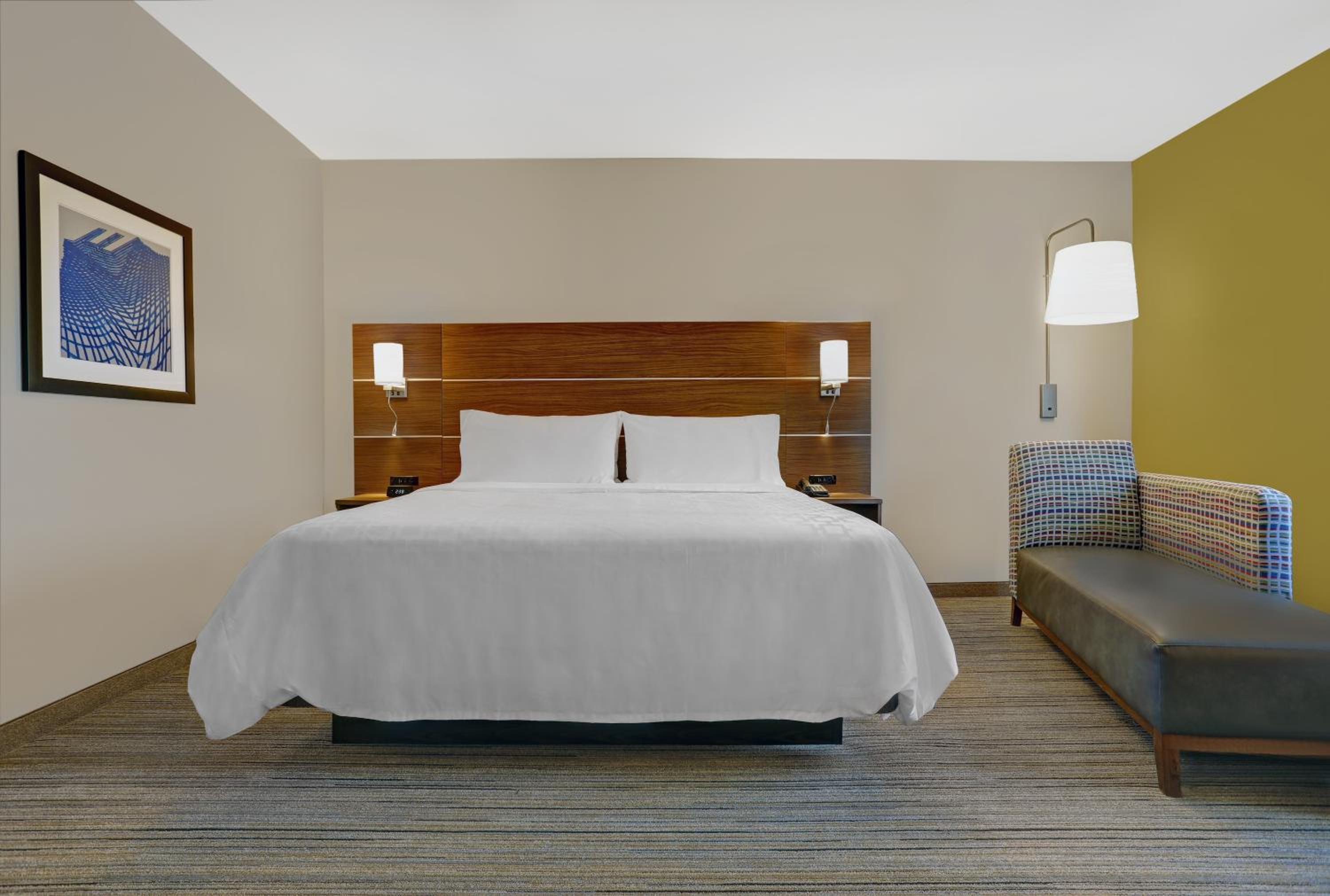 One-Bedroom Suite - Disability Access/Non-Smoking