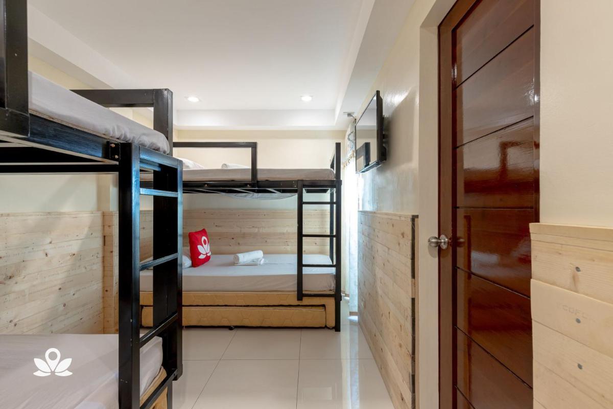Mixed Dormitory Room photo 3