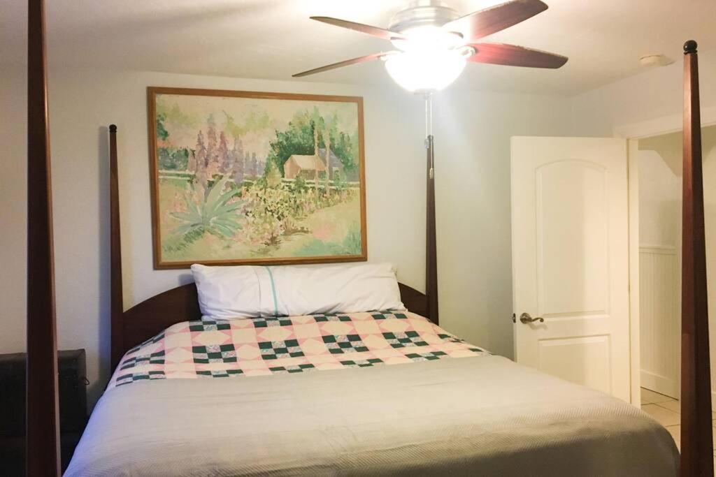 Three-Bedroom Apartment photo 1