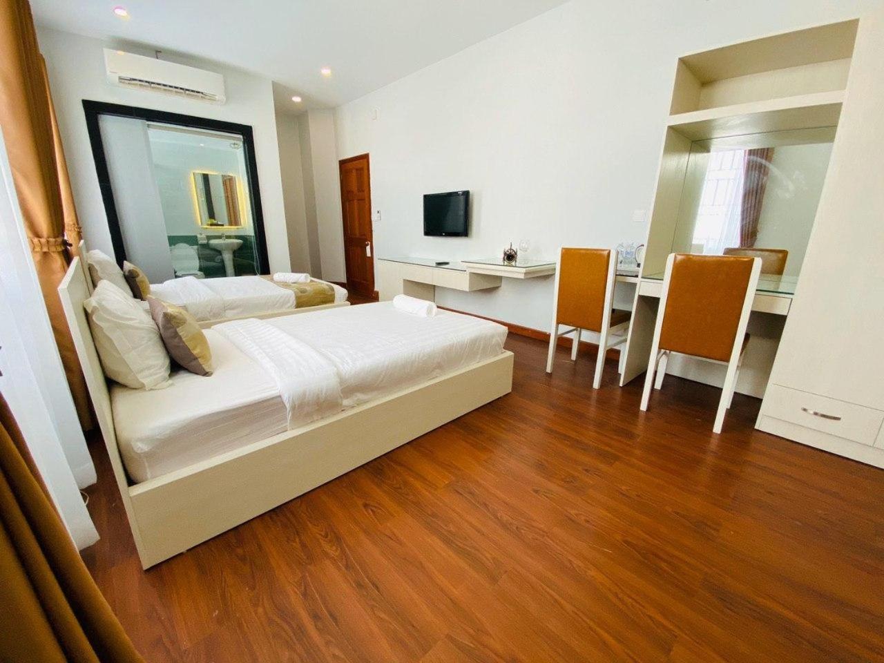 Superior Twin Room