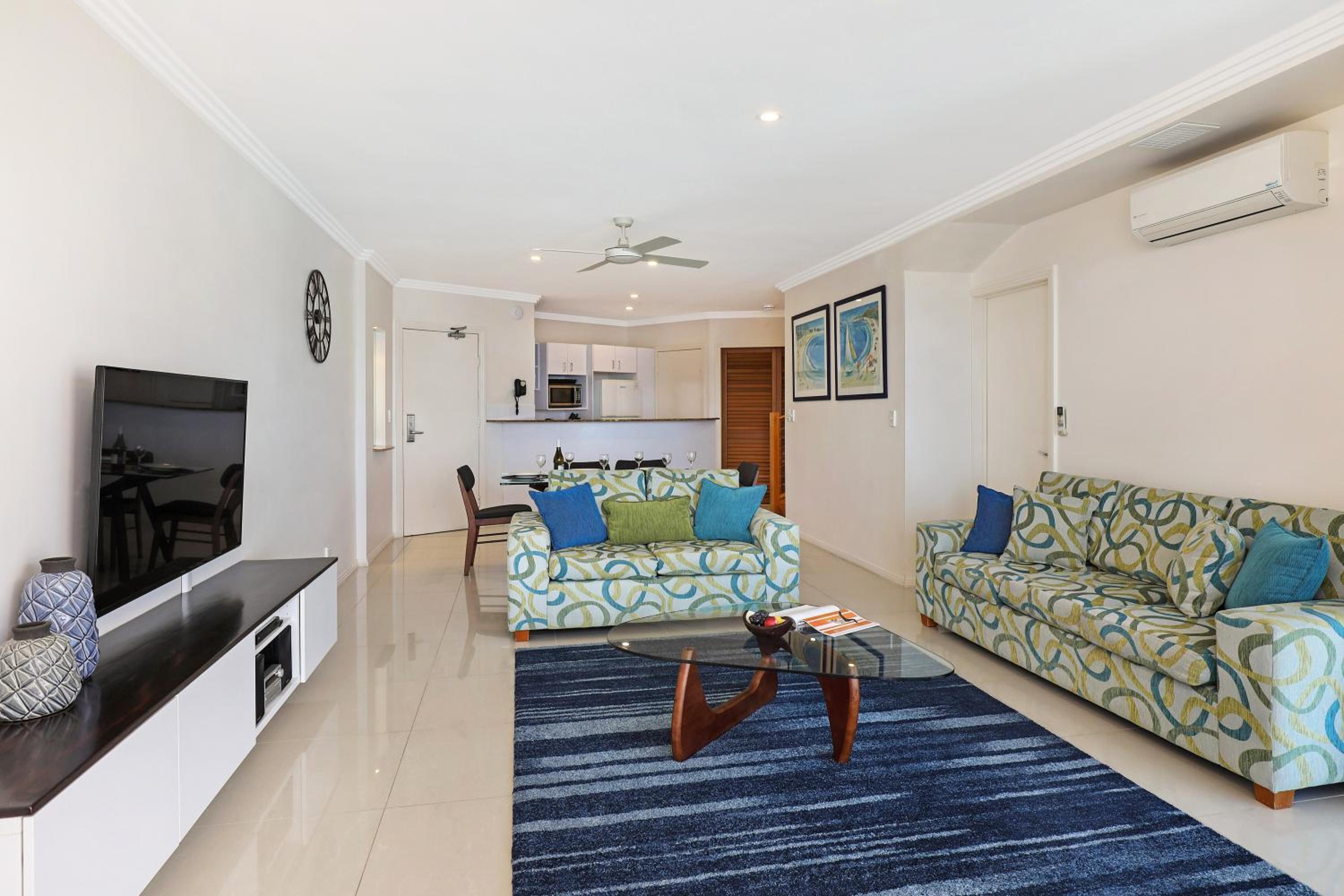 Two-Bedroom Penthouse Apartment - Ocean View