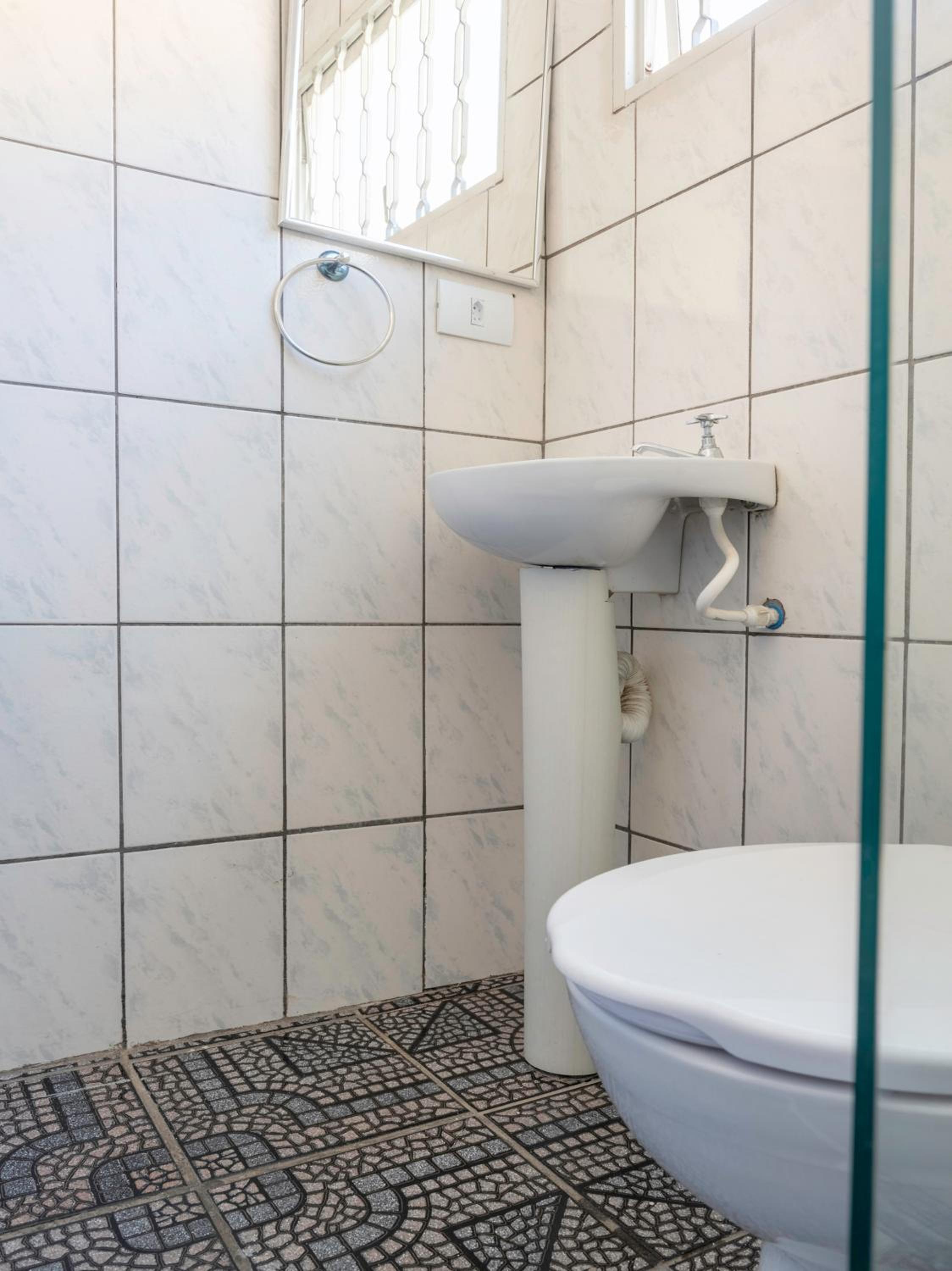Triple Room with Private Bathroom - Photo 6