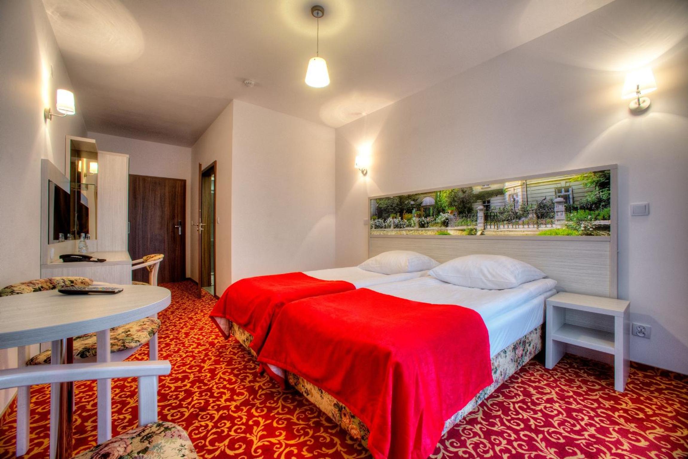  Double Room - Photo 1