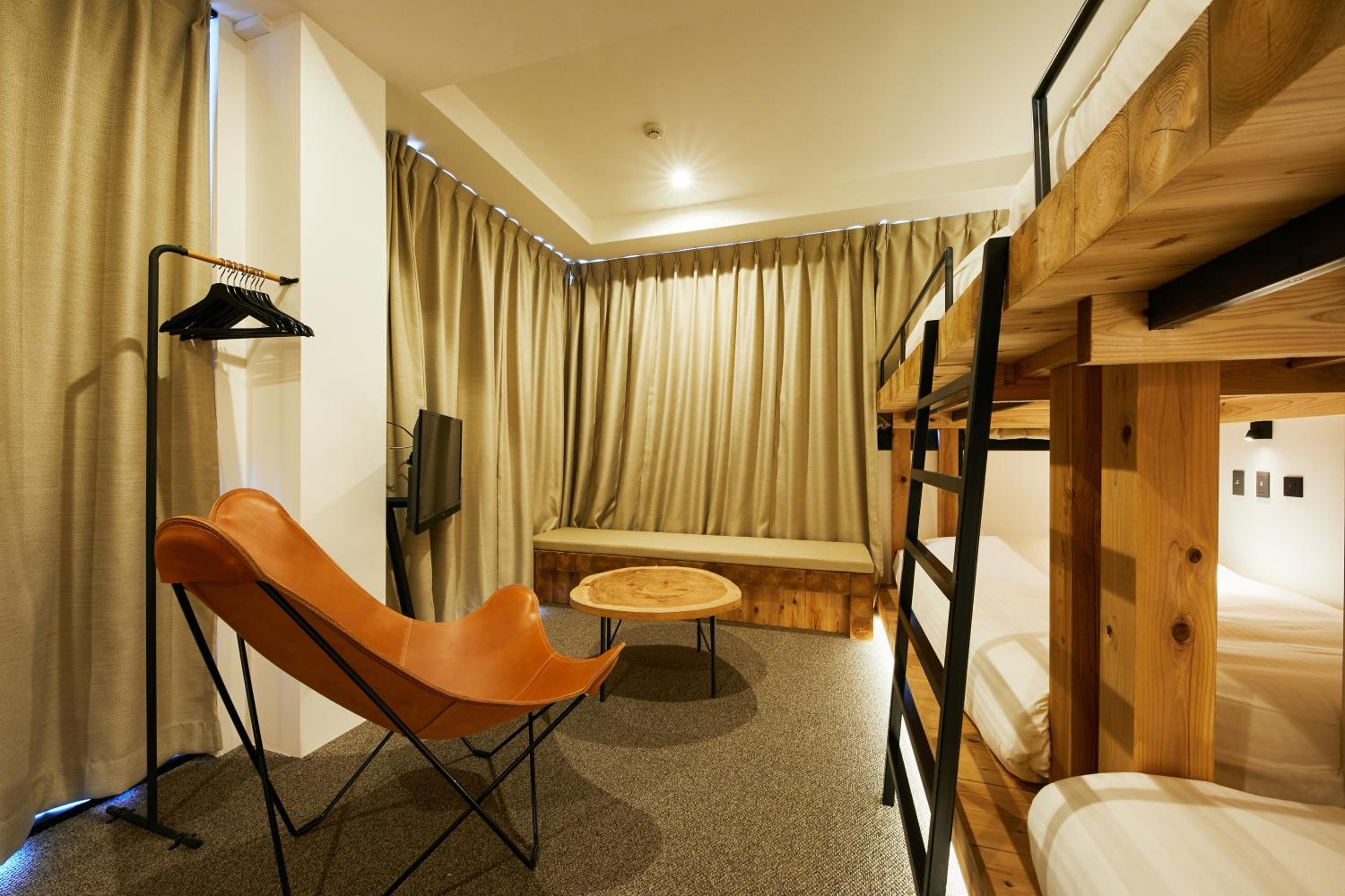 Family Studio - No Cleaning for Consecutive Night Stays - Photo 4