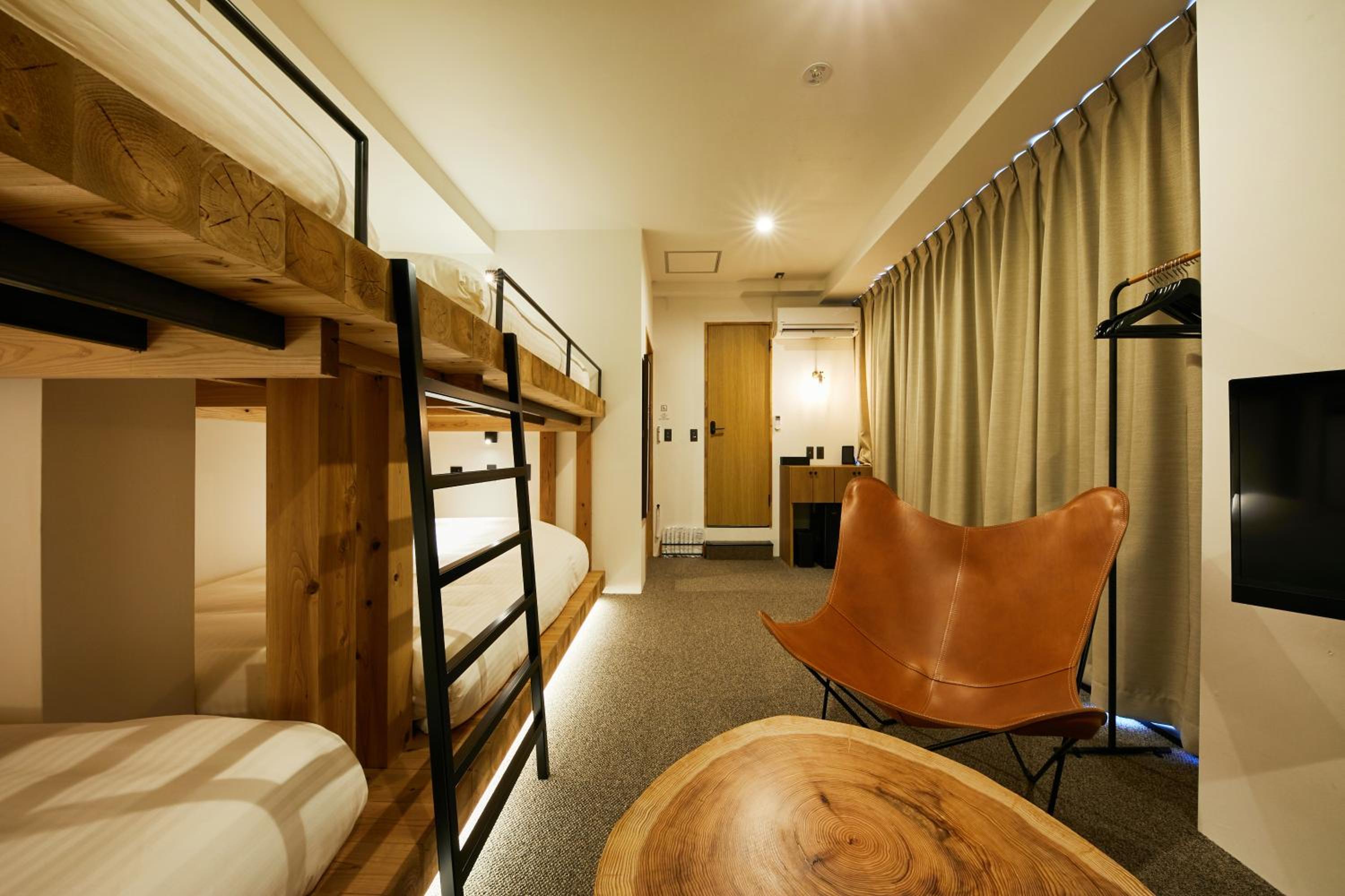 Family Studio - No Cleaning for Consecutive Night Stays - Photo 3