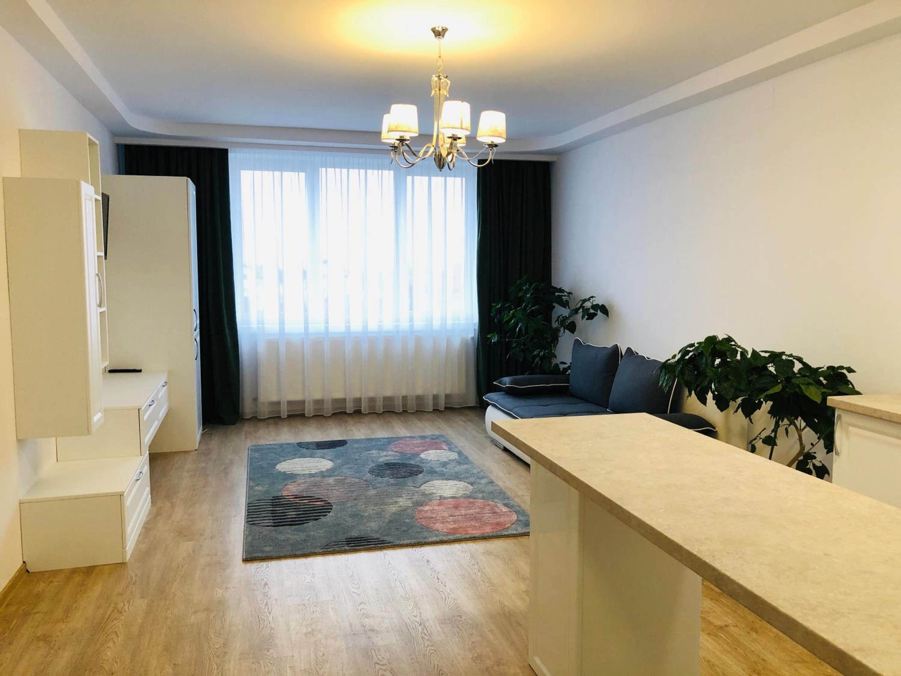 One-Bedroom Apartment with Balcony - Photo 2