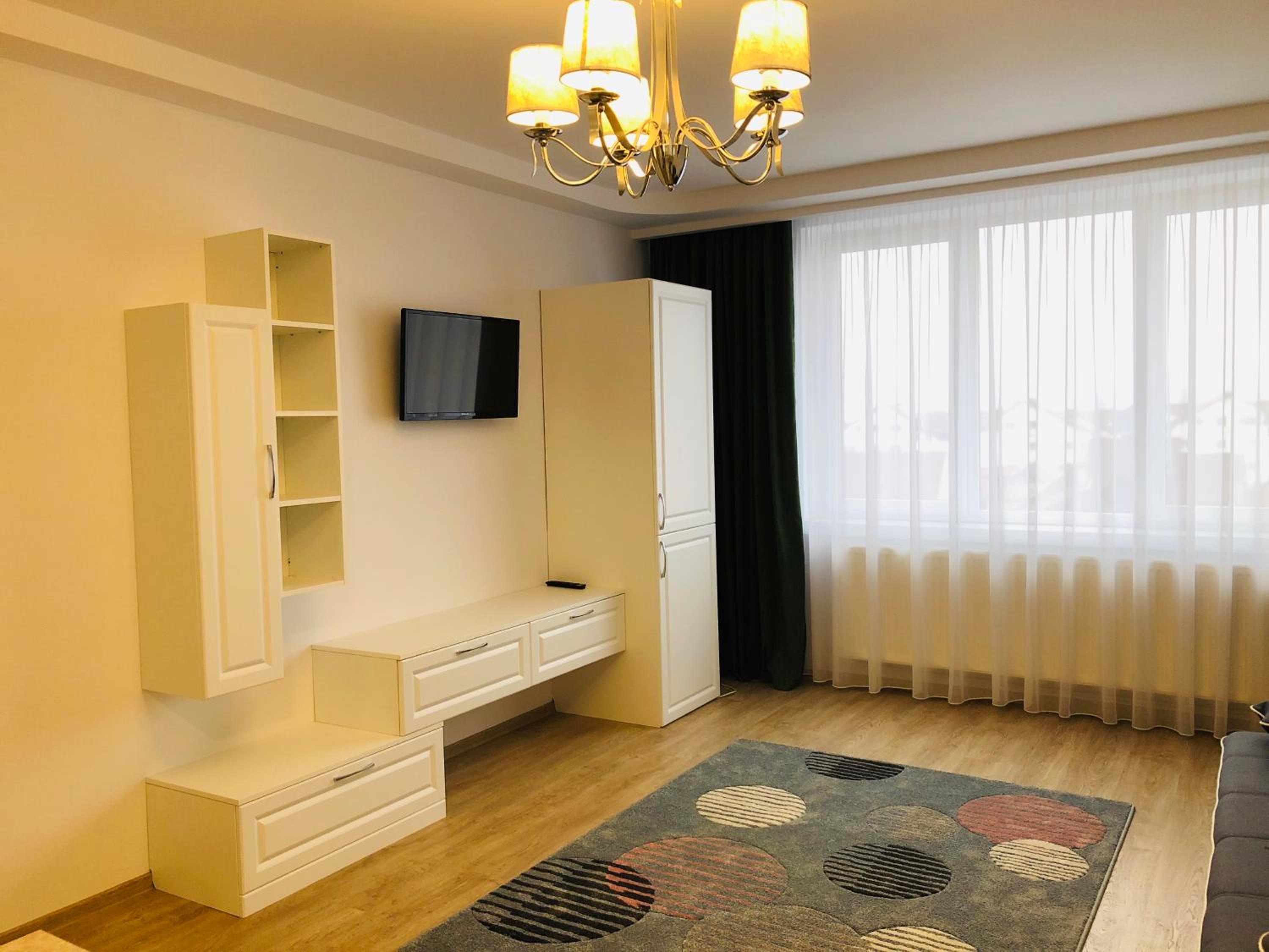 One-Bedroom Apartment with Balcony - Photo 10