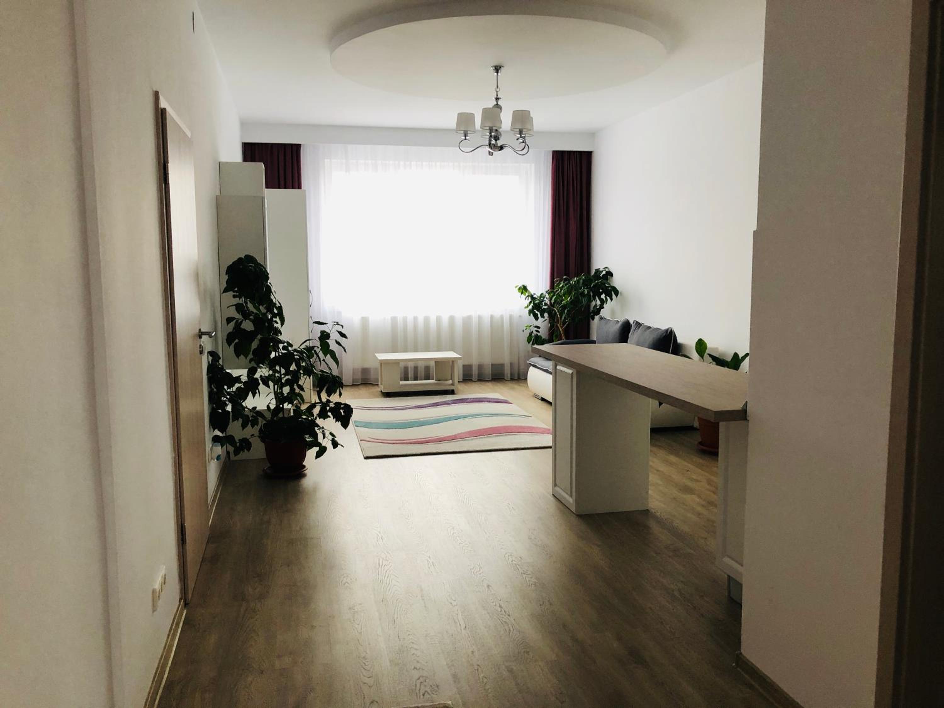 One-Bedroom Apartment with Balcony - Photo 7