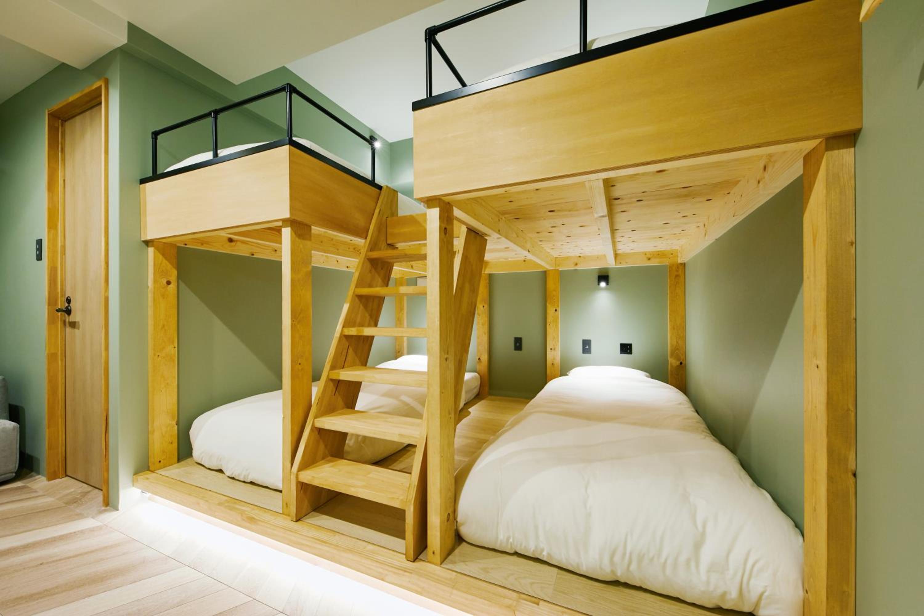 Quadruple Room - No Cleaning for Consecutive Night Stays - Photo 3