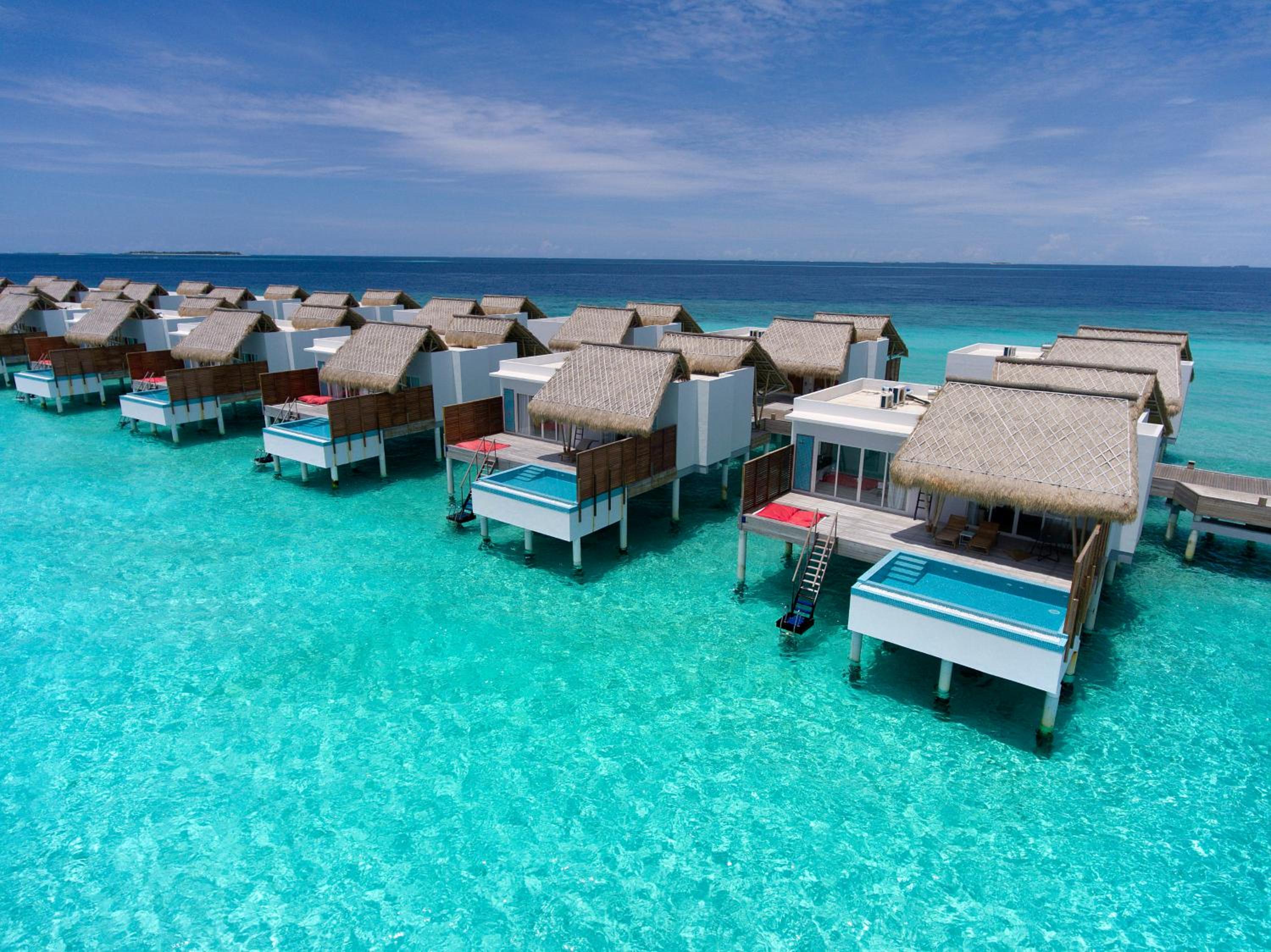 Water Villa with Pool - Photo 2