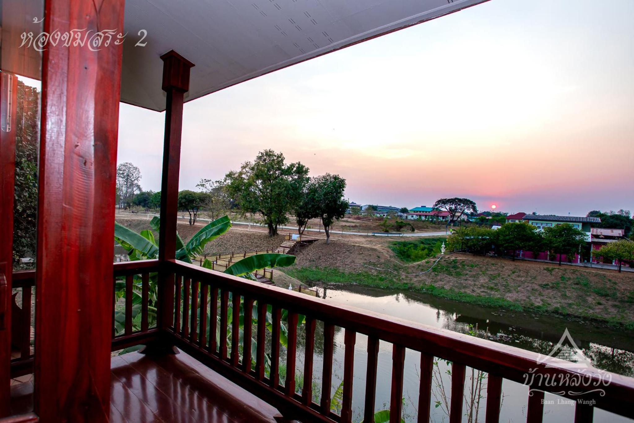King Room with Balcony - Photo 13