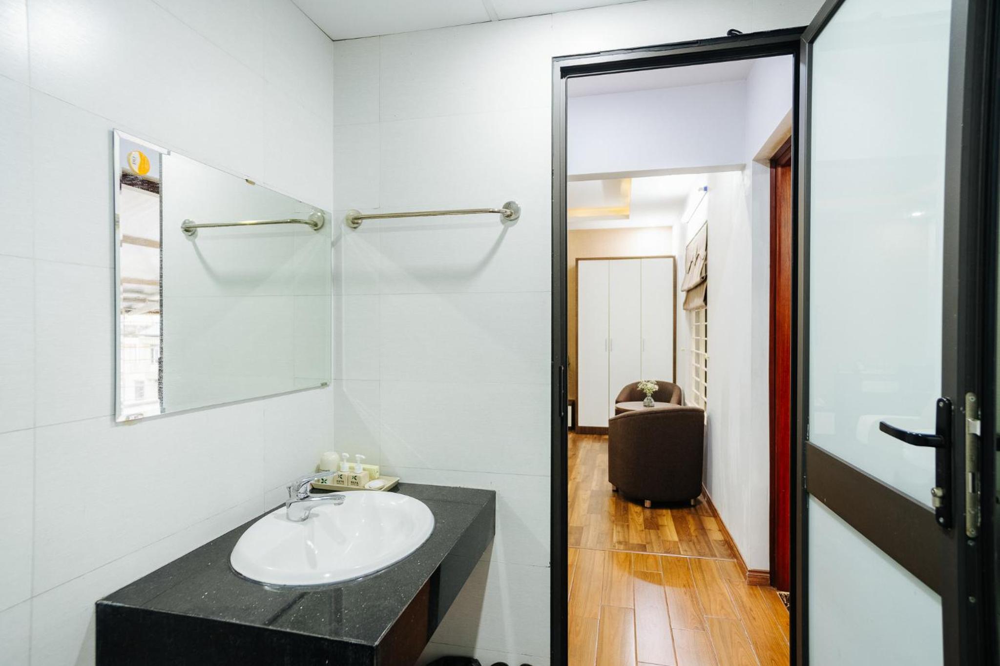 Suite with Terrace photo 2