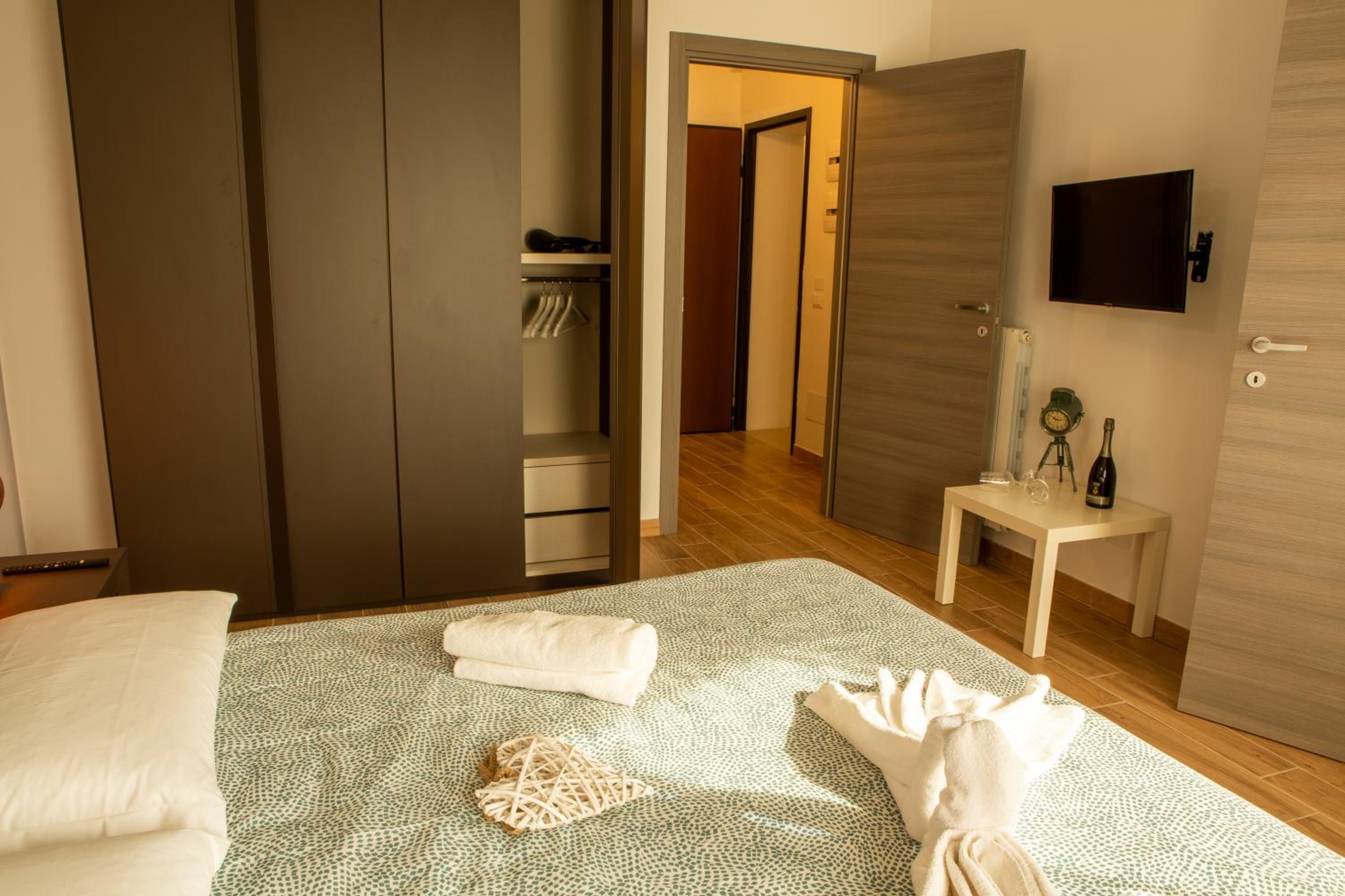 Double Room - Photo 1