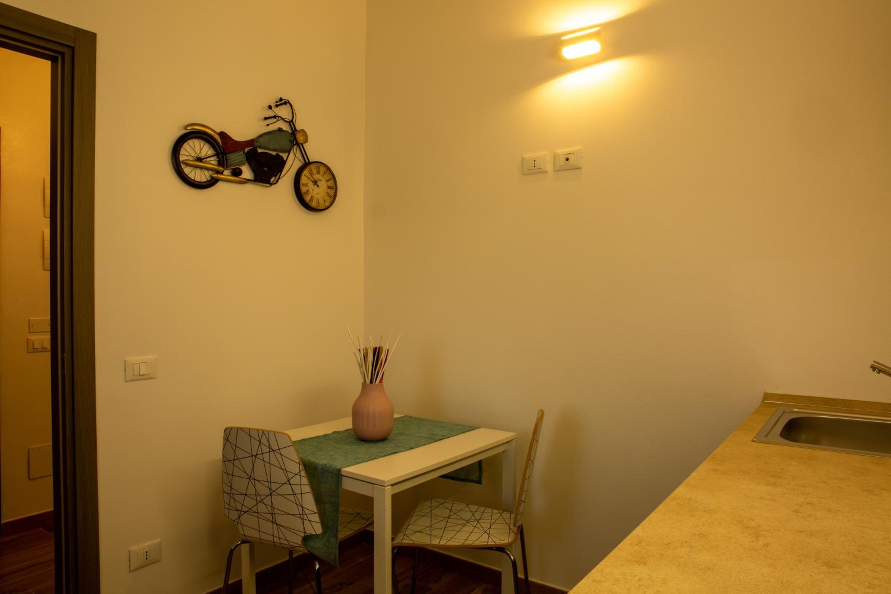 Double Room - Photo 2
