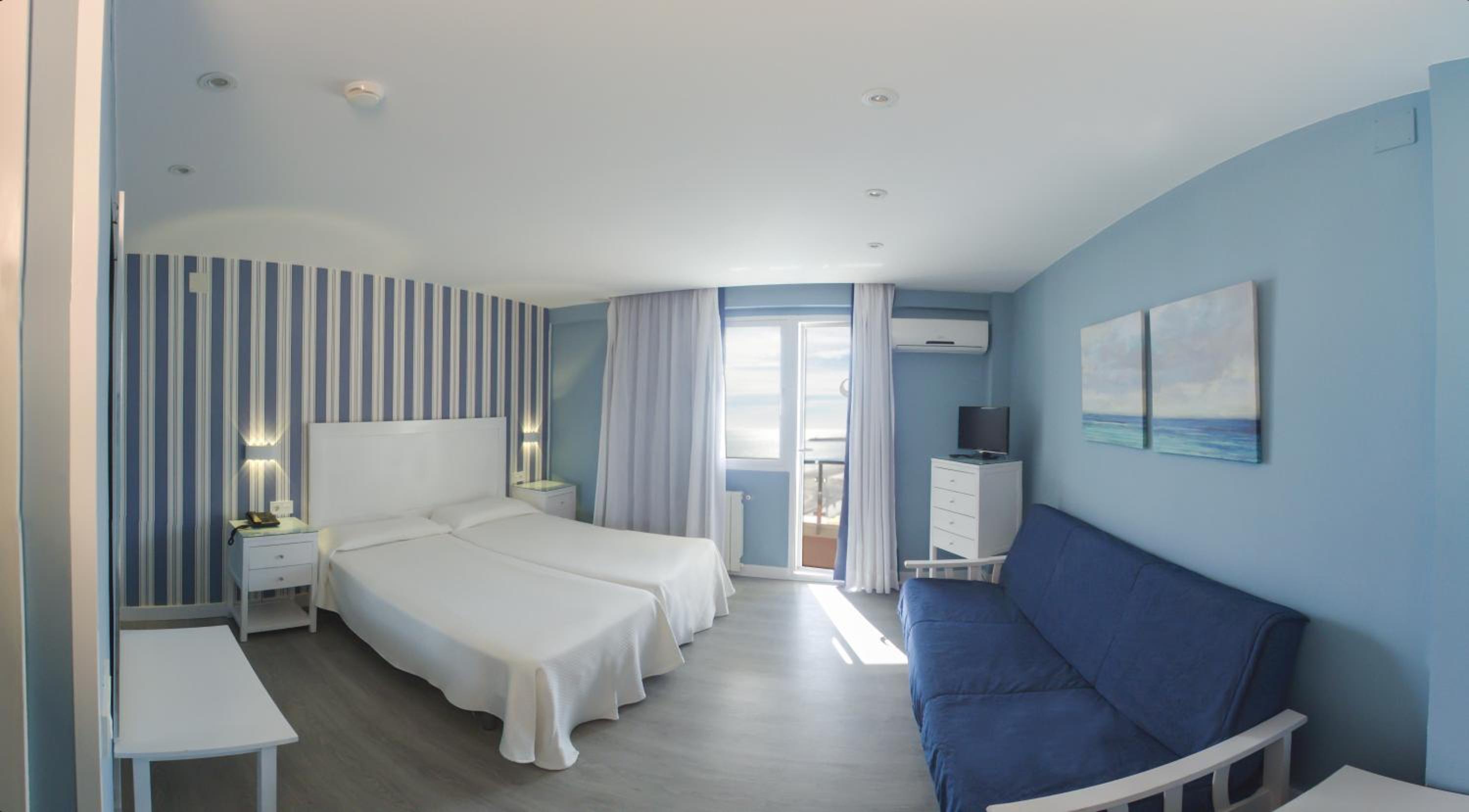 Single Room with Pool View