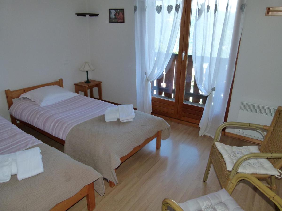 Small Twin Room with Shared Shower